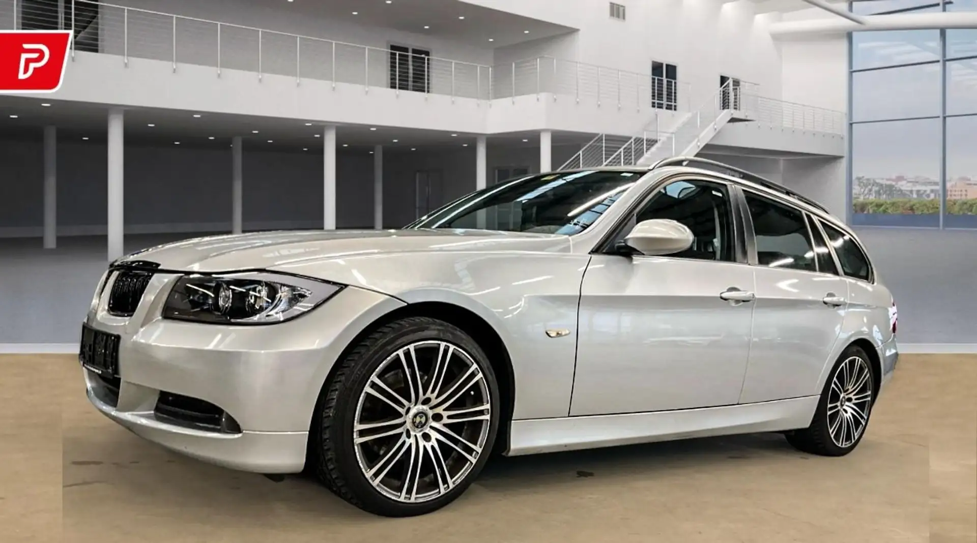 BMW 318 Touring | Pano | AHK | SHZ | 18 ZOLL | PDC |TÜV Argento - 1