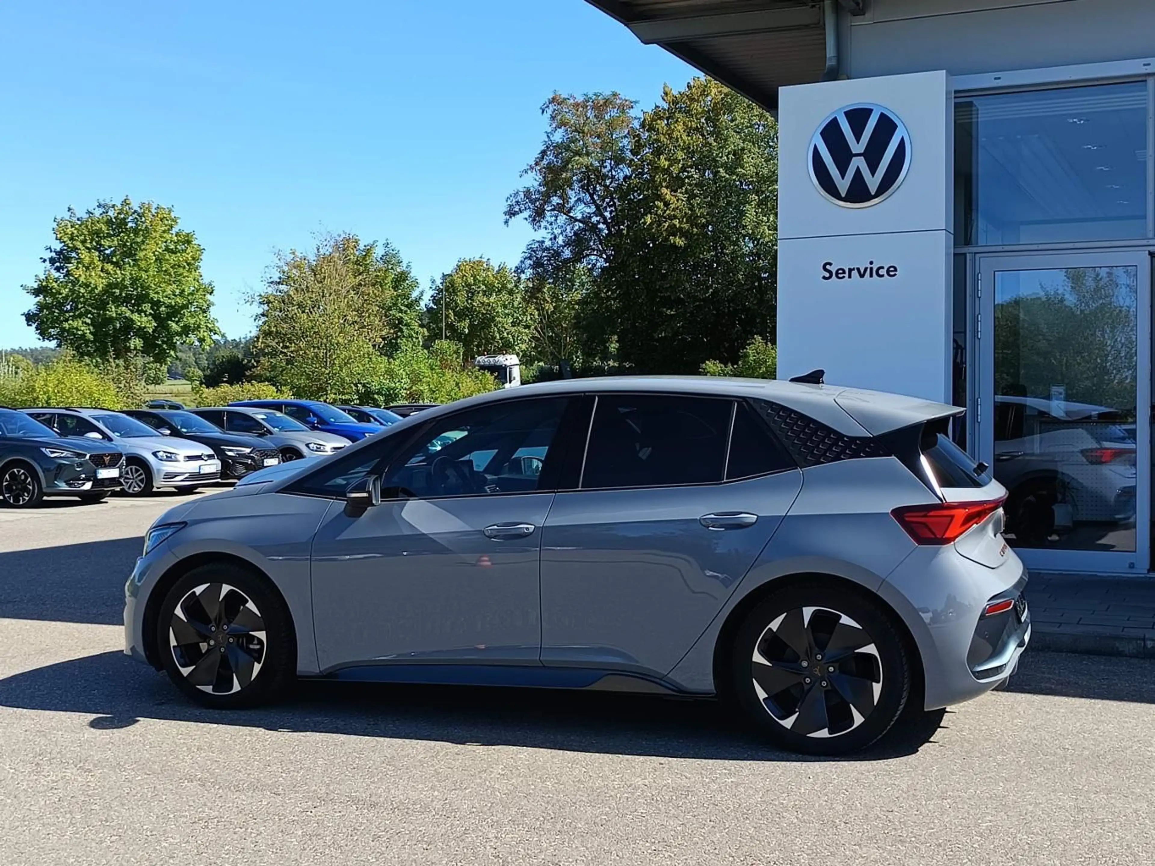 CUPRA Born WÄRMEPUMPE+HEAD-UP+NAVI+KAMERA+LED+CCS+FUL — photo 4