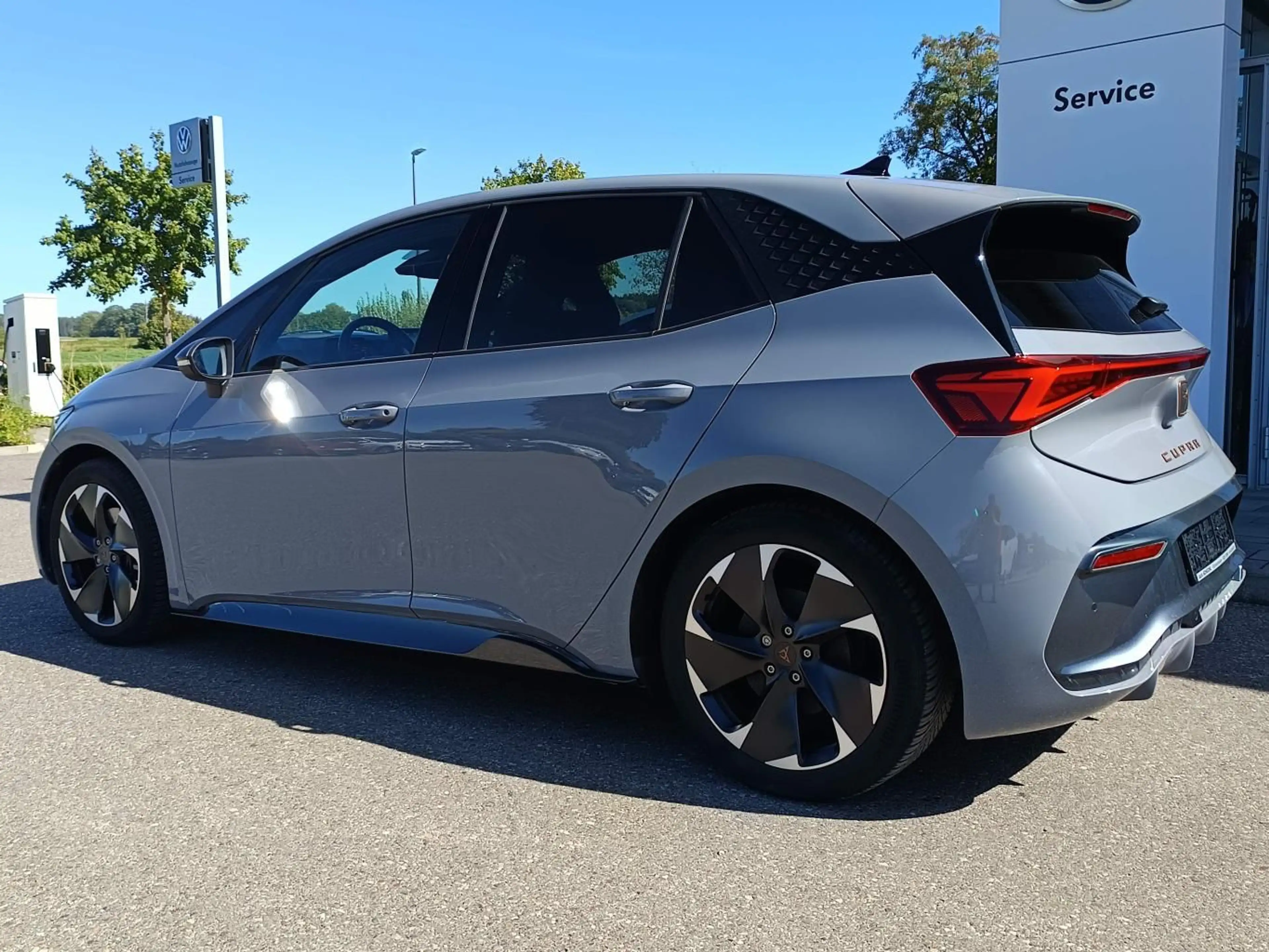 CUPRA Born WÄRMEPUMPE+HEAD-UP+NAVI+KAMERA+LED+CCS+FUL — photo 5