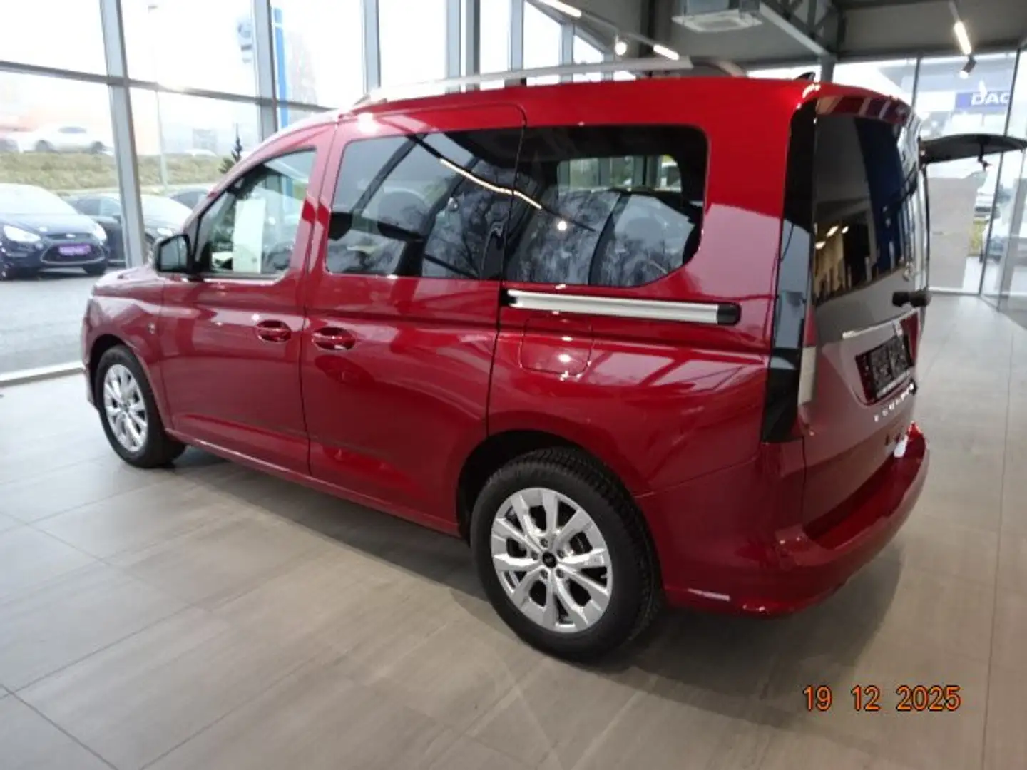 Ford Tourneo Connect Titanium Rot - 1