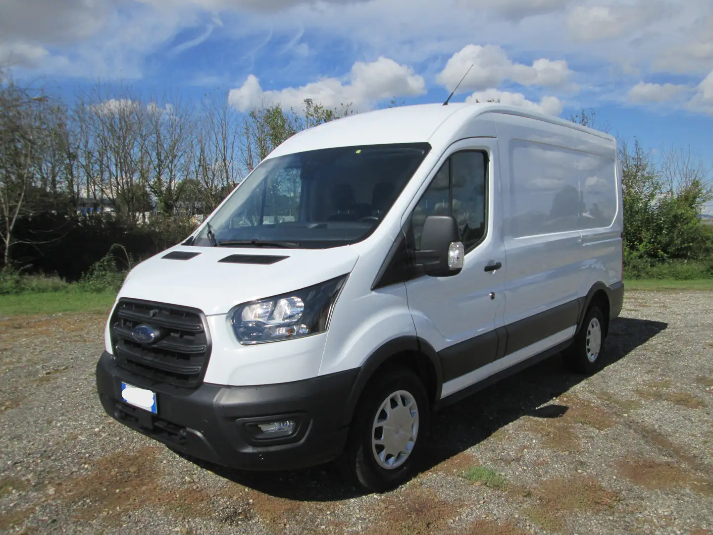 Ford Transit 2.0 TDCI 130 CV. L2H2 Weiß - 1
