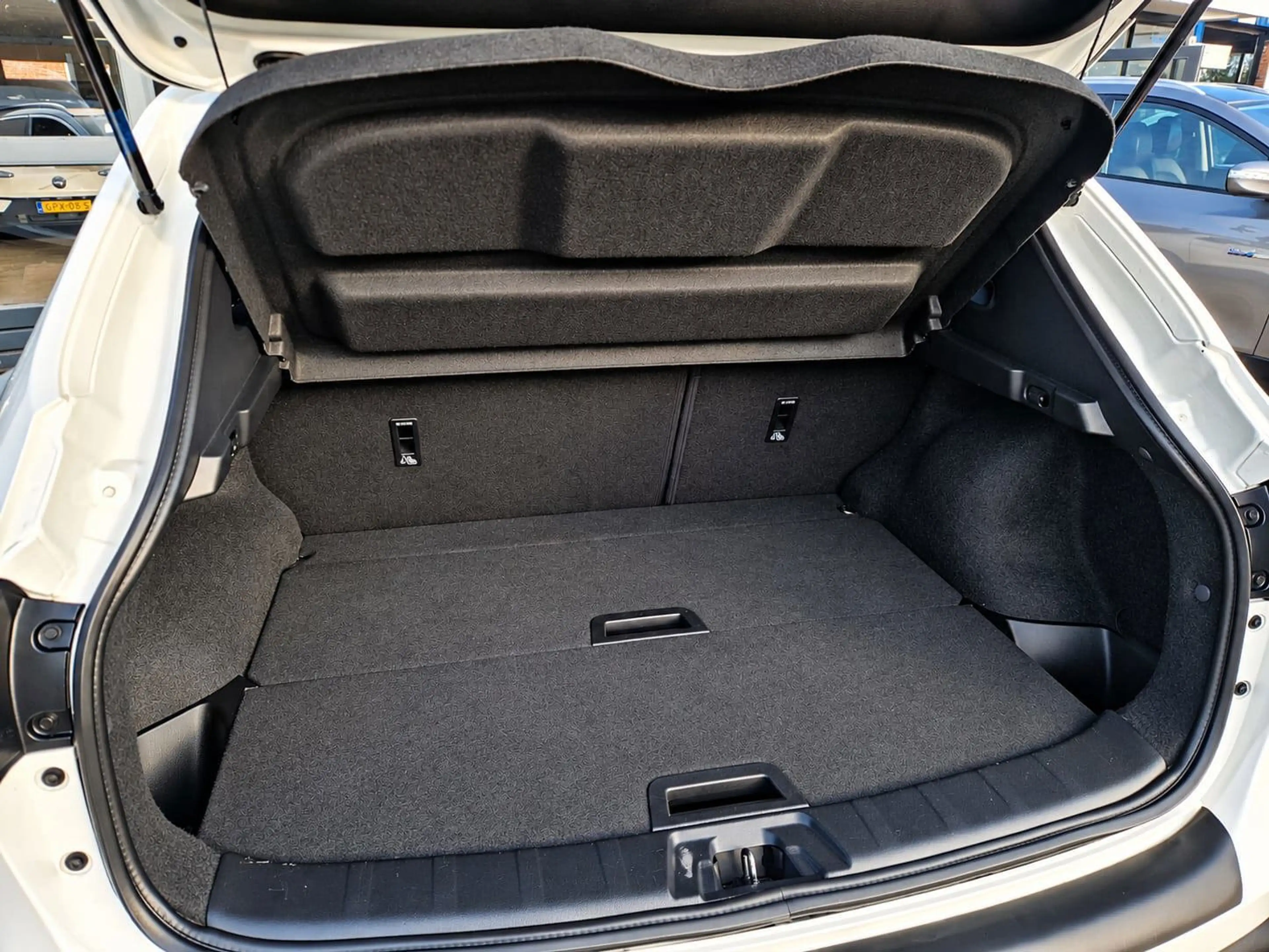 Nissan Qashqai 1.6 N-Vision Trekhaak Panoramadak Alcantara — photo 13