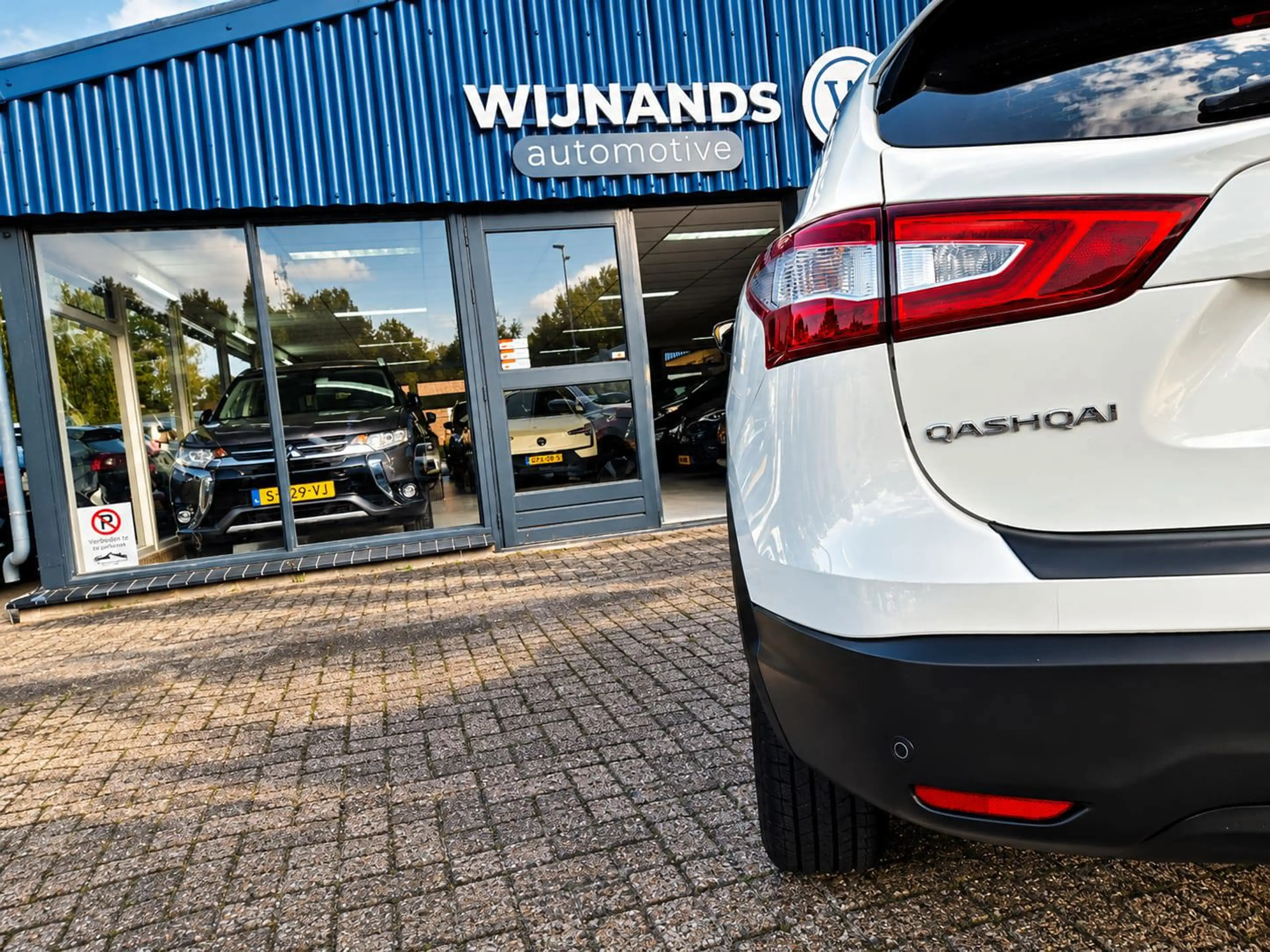 Nissan Qashqai 1.6 N-Vision Trekhaak Panoramadak Alcantara — photo 8