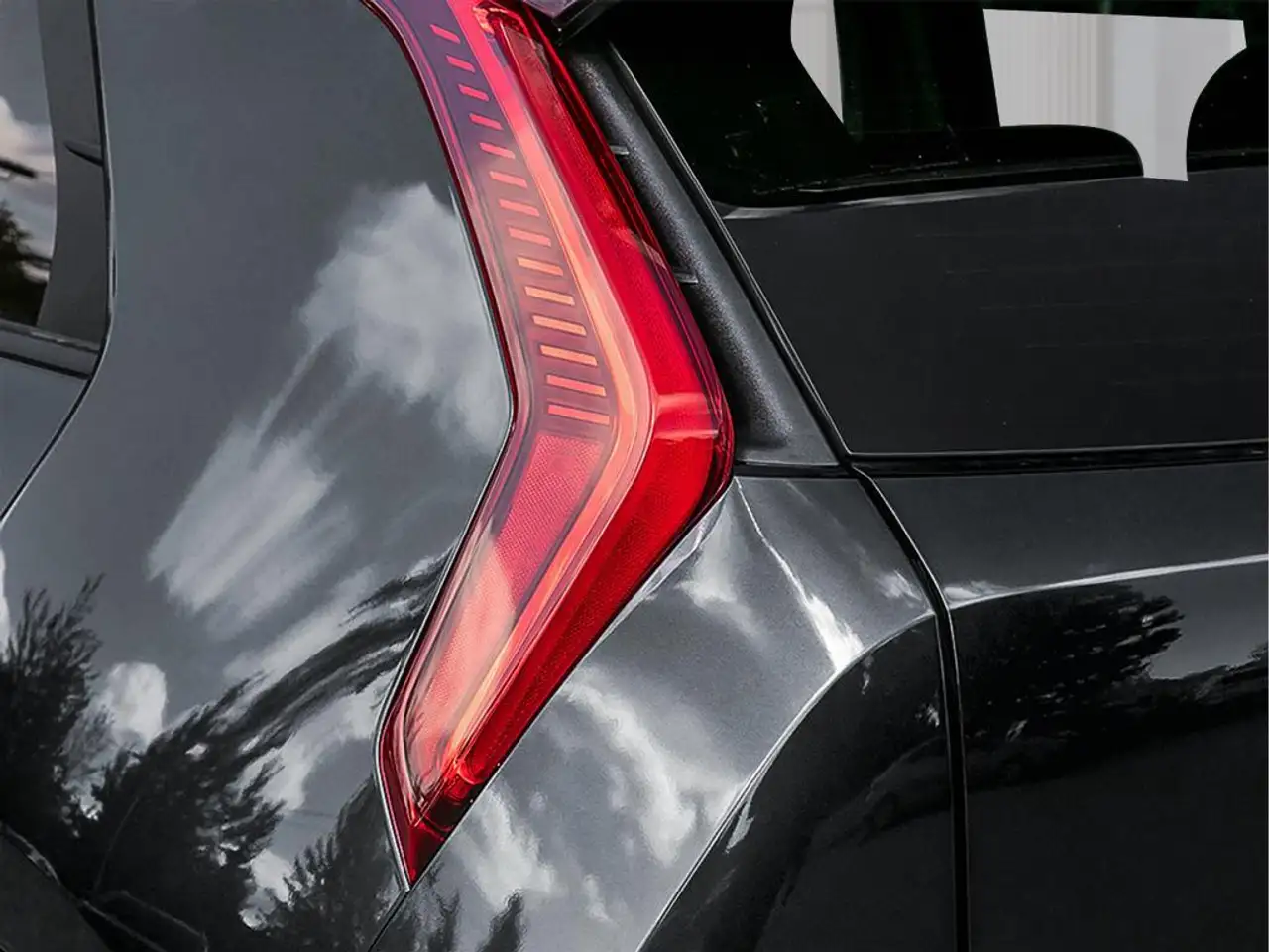 Kia Niro снимка Kia Niro