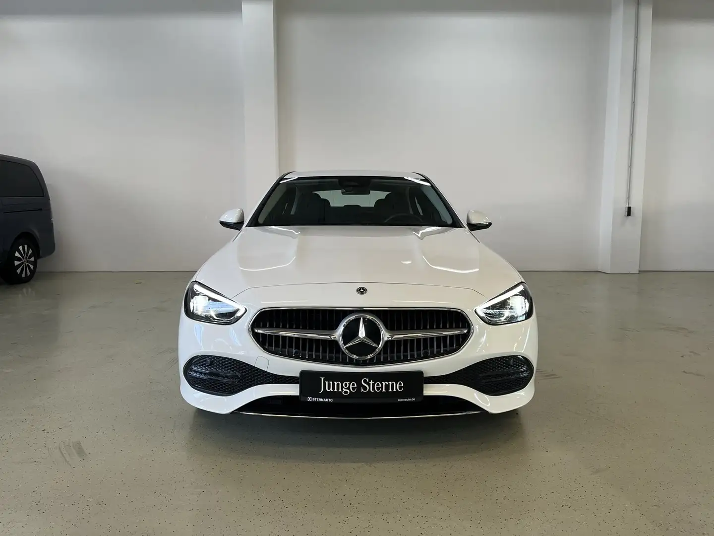 Mercedes-Benz C 180 C 180 Ava RüCam LED AHK WinterP Spur DAB Navi Weiß - 2