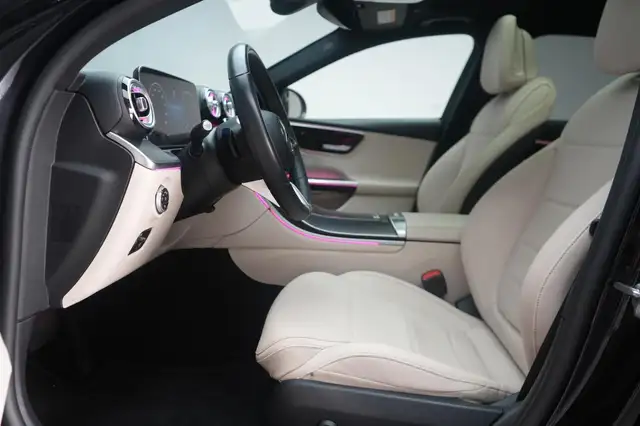 Mercedes-Benz C view 11