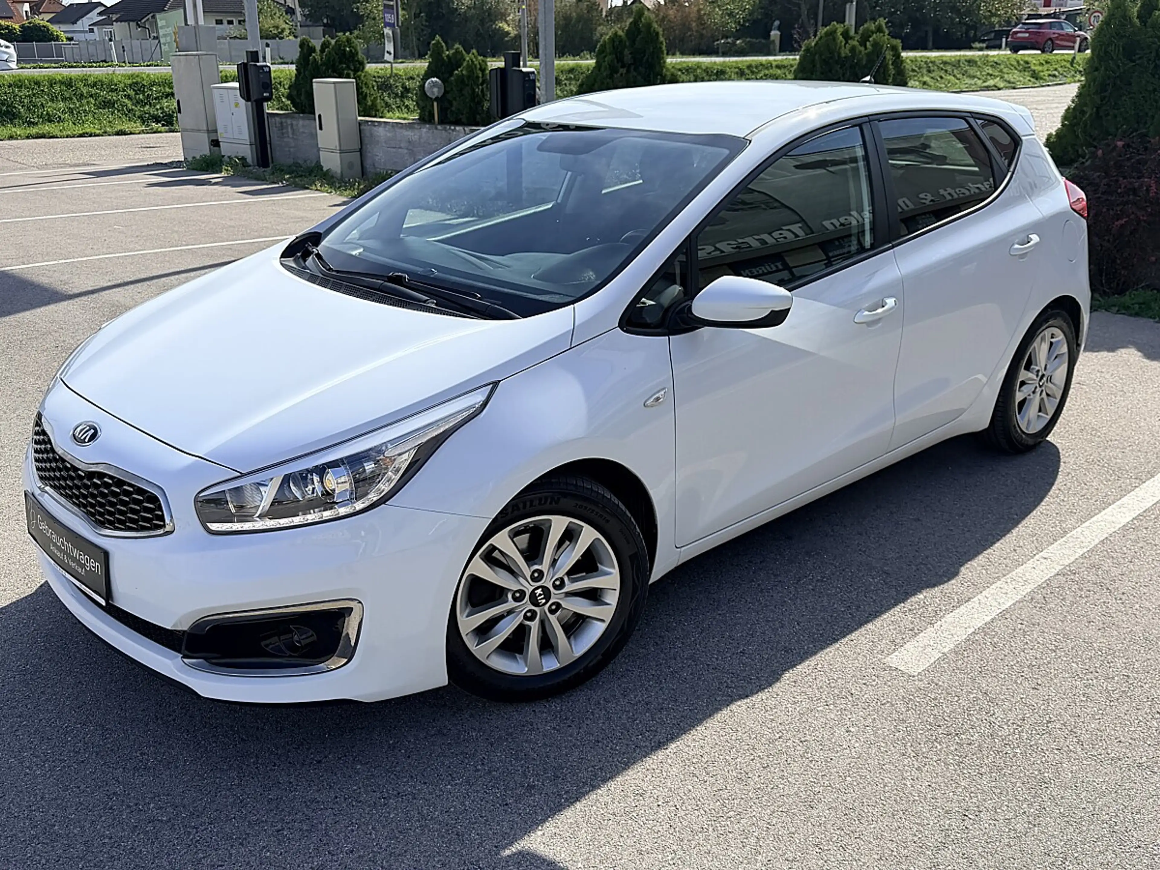 Kia Ceed / cee'd cee'd 1.4 CVVT Titan Plus * Sehr gepflegt*