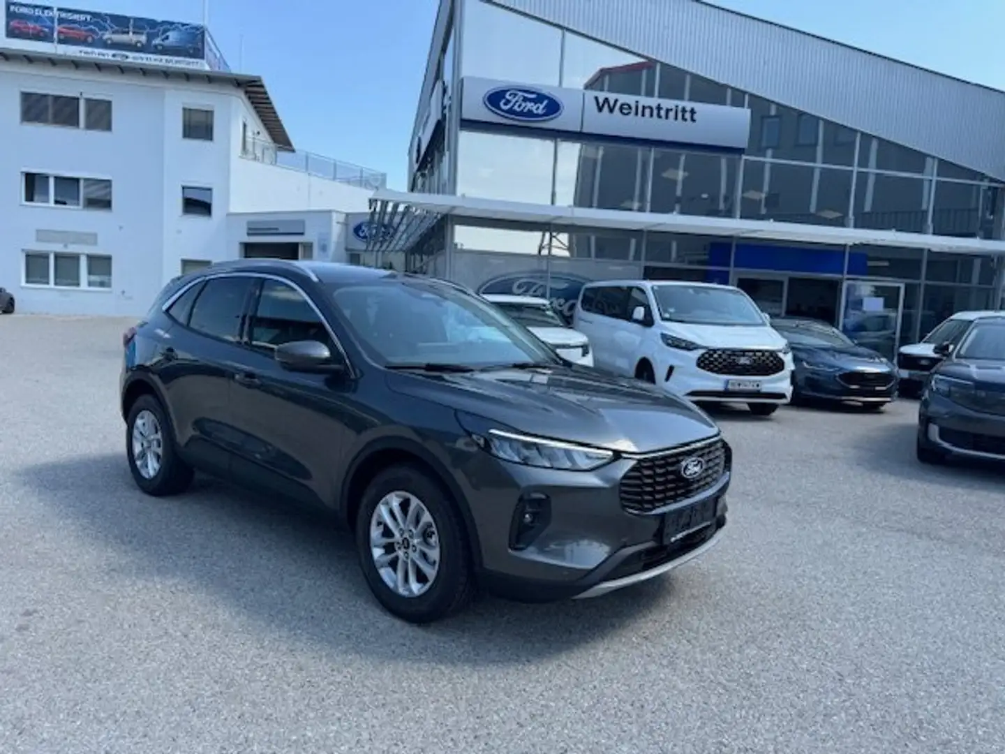 Ford Kuga Titanium / Automatik Gris - 1