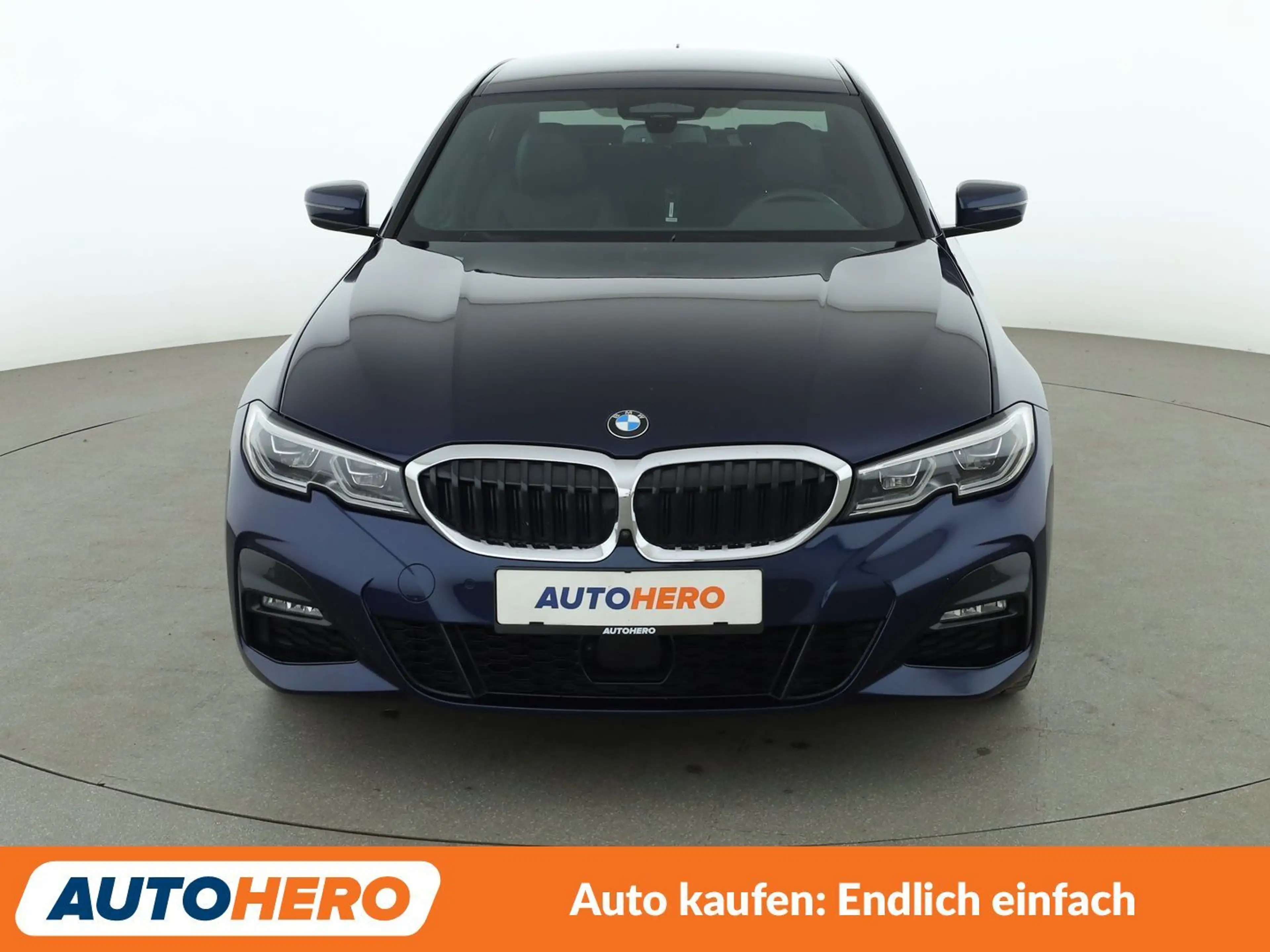 BMW 330 330e M Sport — photo 9