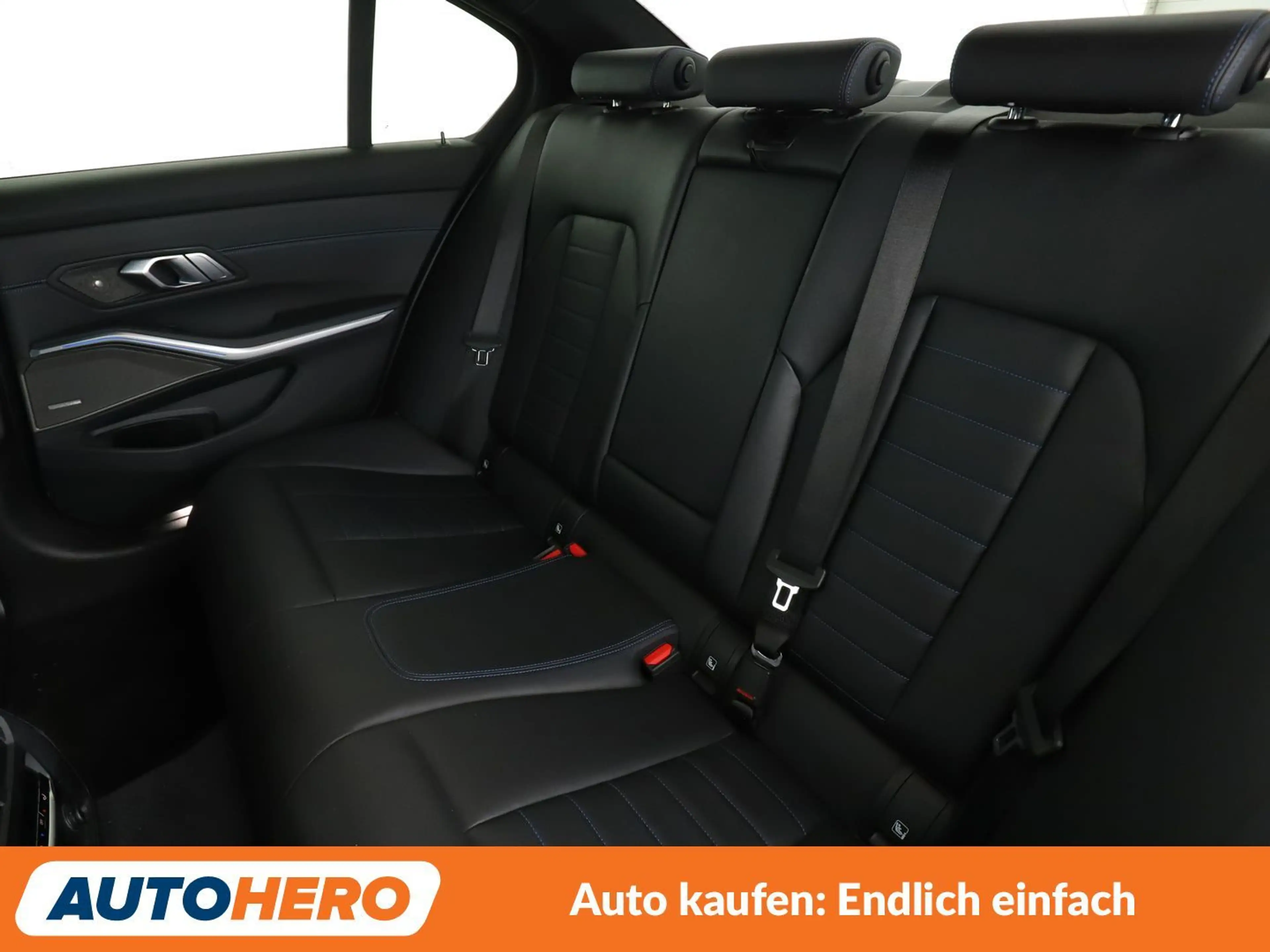 BMW 330 330e M Sport — photo 14