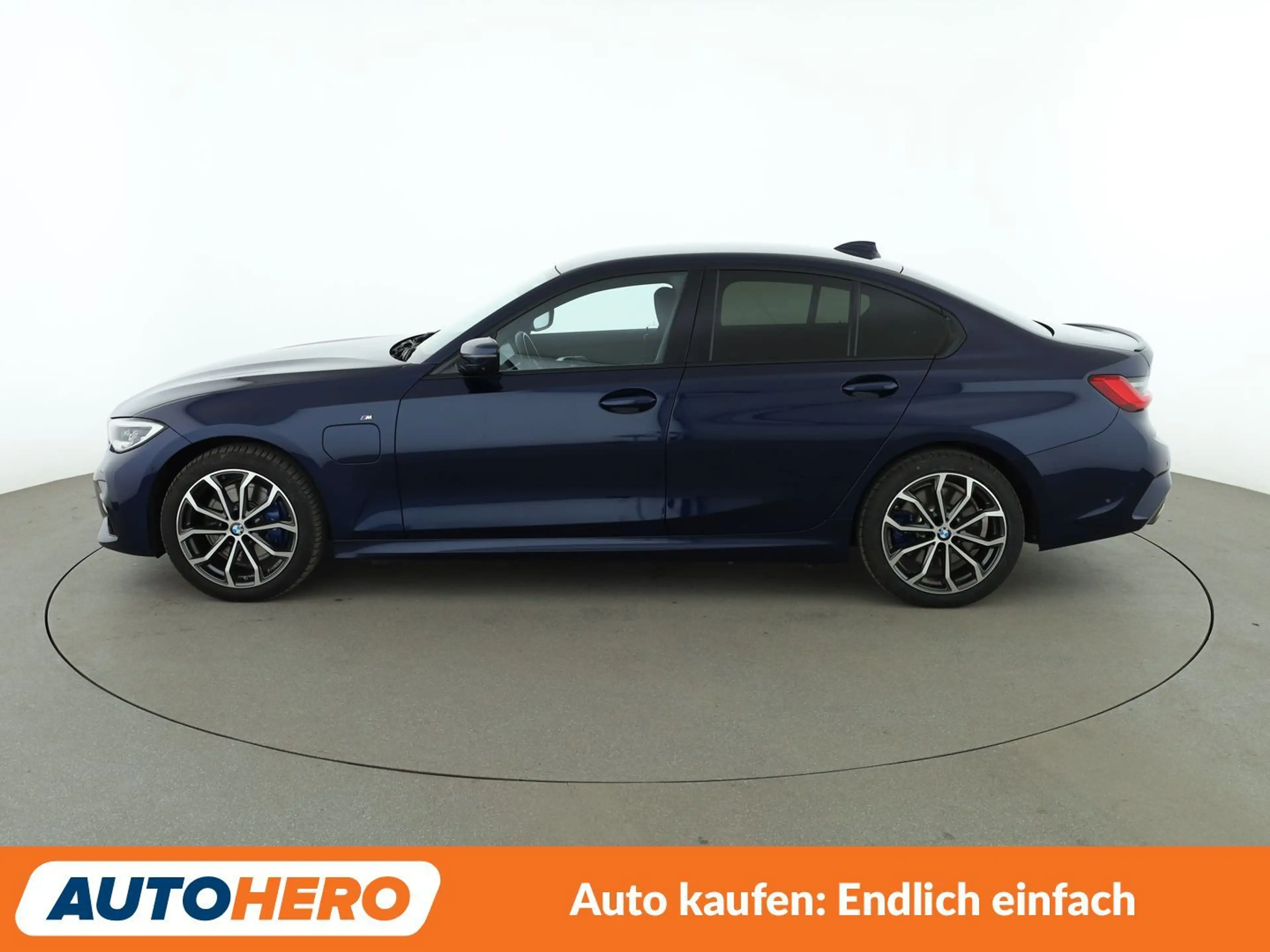 BMW 330 330e M Sport — photo 3