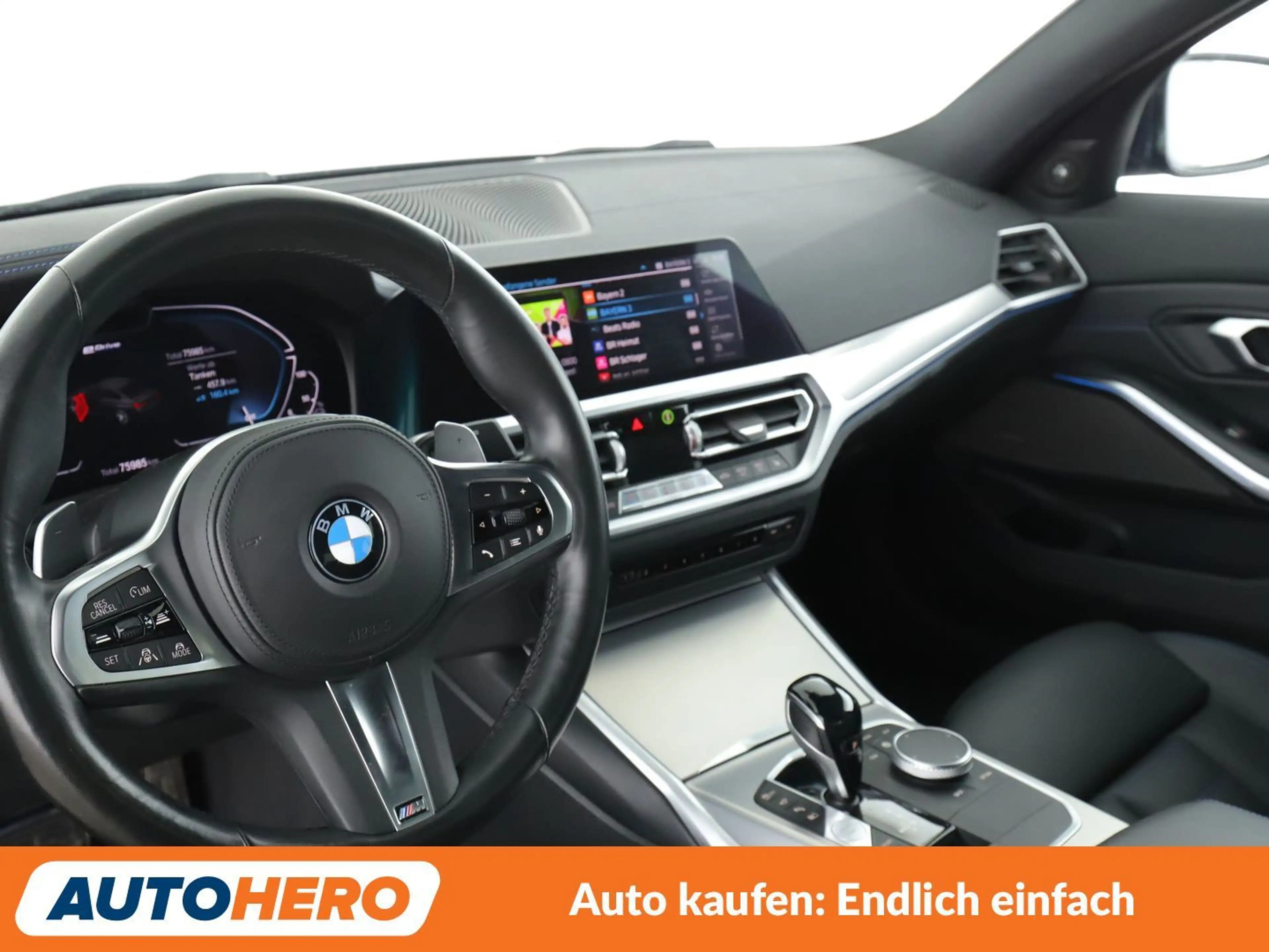 BMW 330 330e M Sport — photo 11