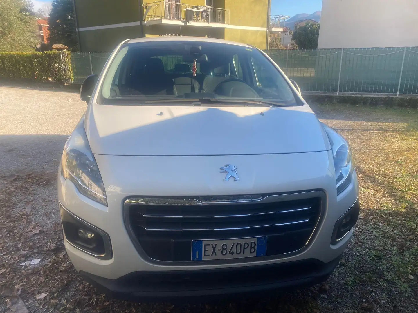 Peugeot 3008 3008 I 1.6 hdi 8v Business 115cv fap Bianco - 1