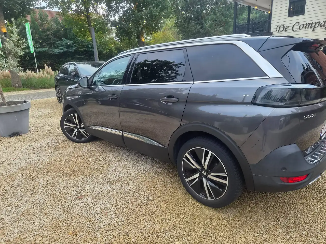 Peugeot 5008
