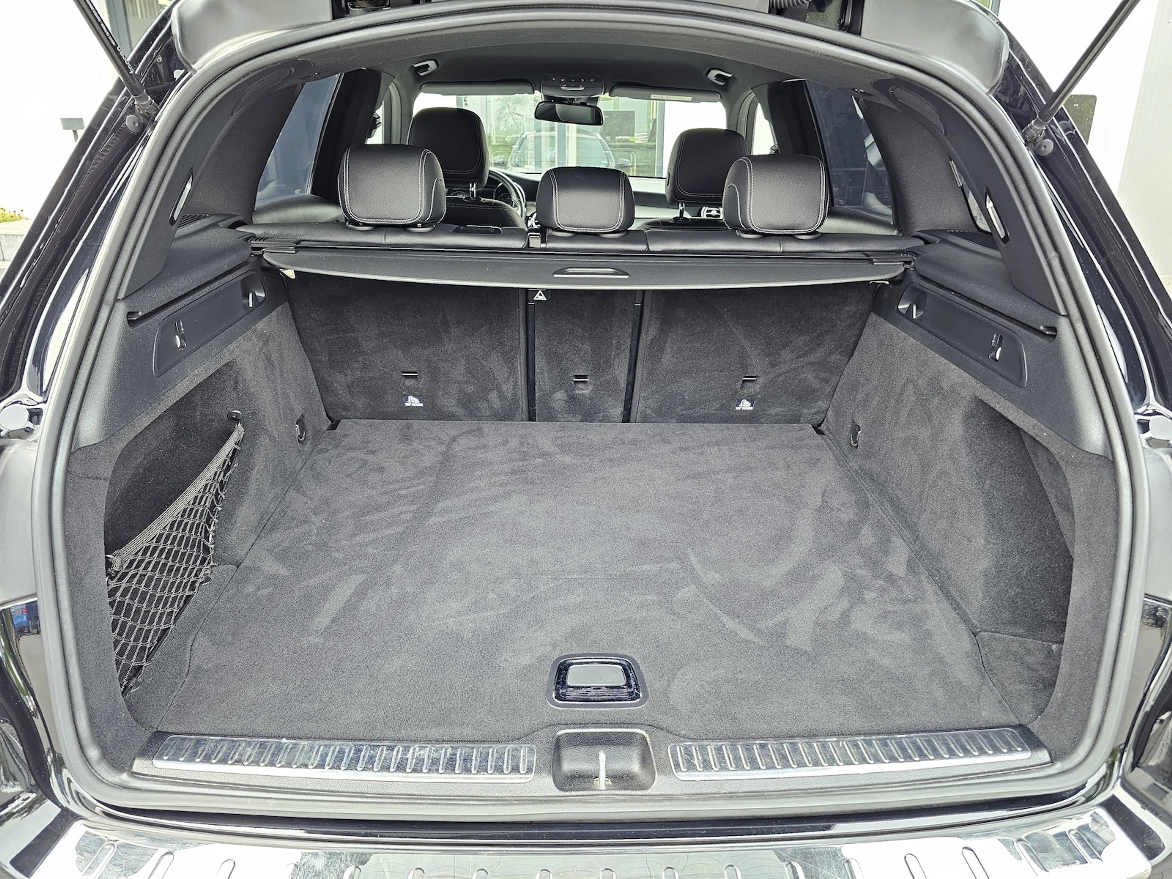 Mercedes-Benz GLC 250 d 4M AMG Line LED NAVI KAMERA TEILLEDER — photo 10