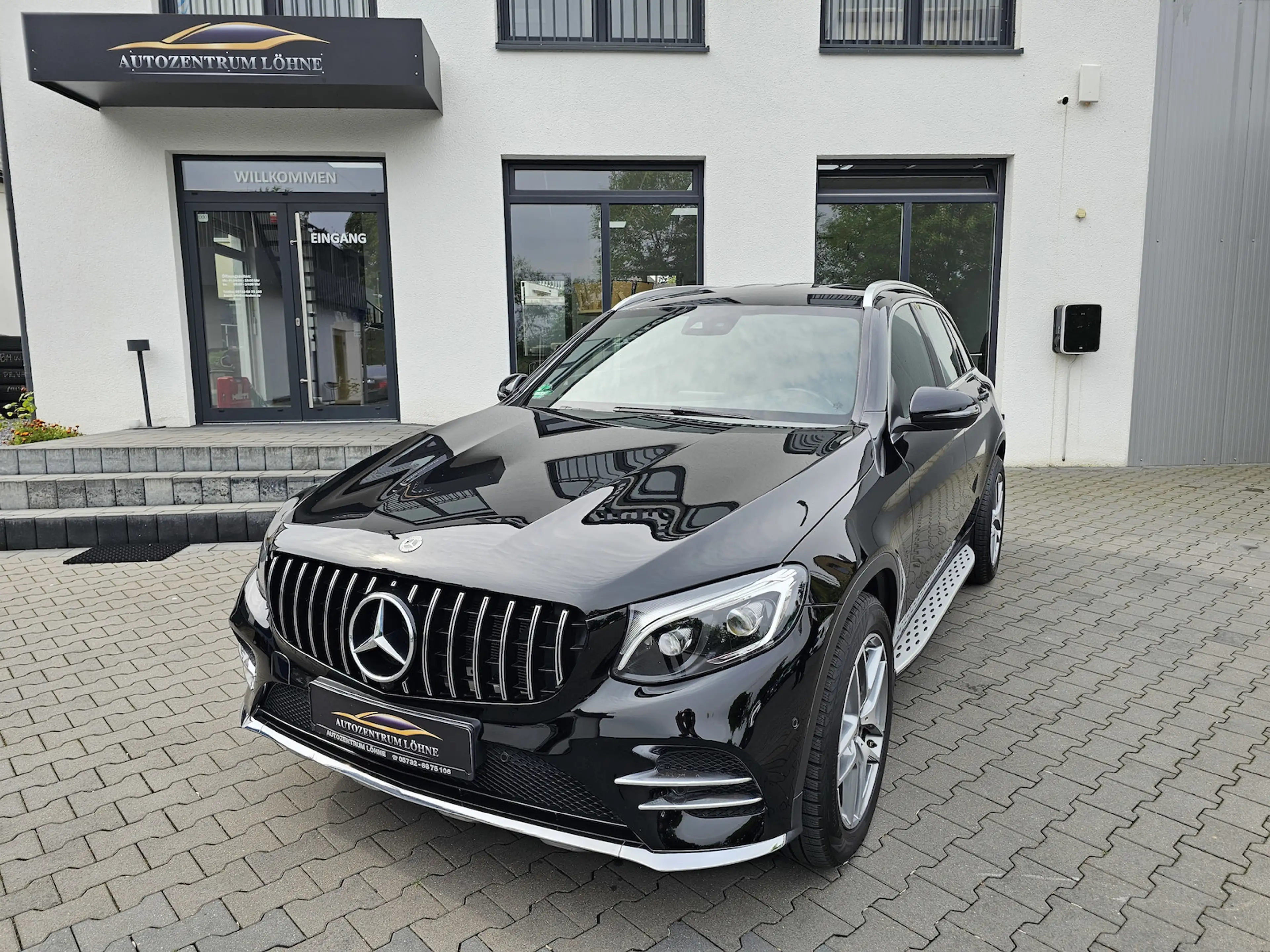 Mercedes-Benz GLC 250 d 4M AMG Line LED NAVI KAMERA TEILLEDER