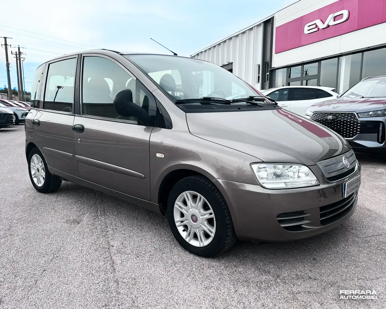 Fiat Multipla 1.9 mjt Dynamic 120cv Grau - 1