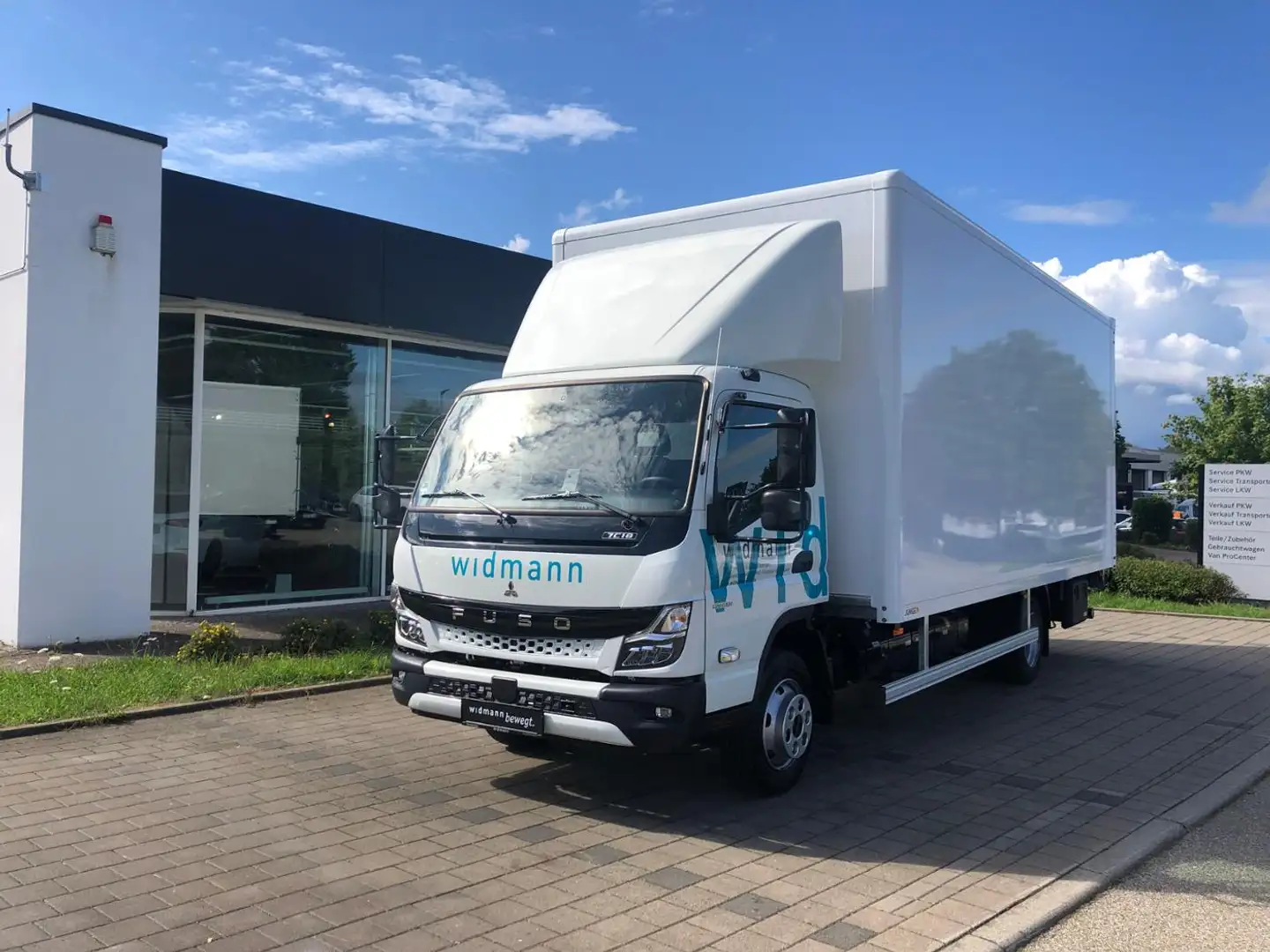Fuso Canter 7C18 AMT Koffer LBW KlimaA KAM Kam. LED Blanco - 1