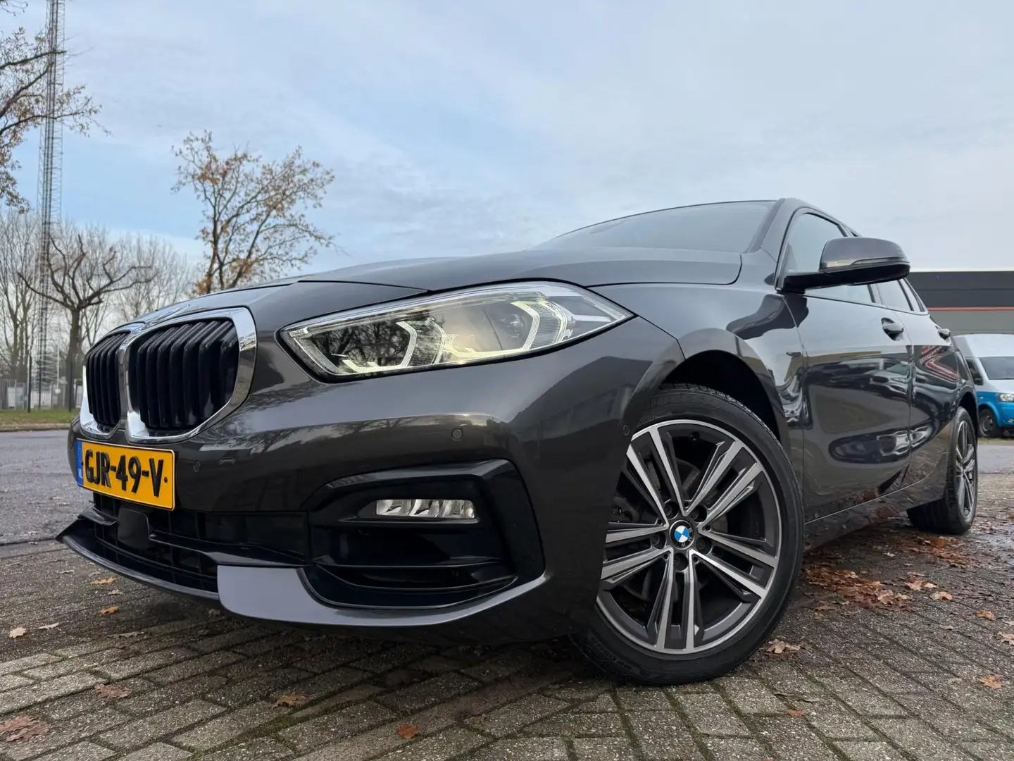 BMW 118 1-serie 118i 2020 High Executive Edition SPORT LED Gris - 2