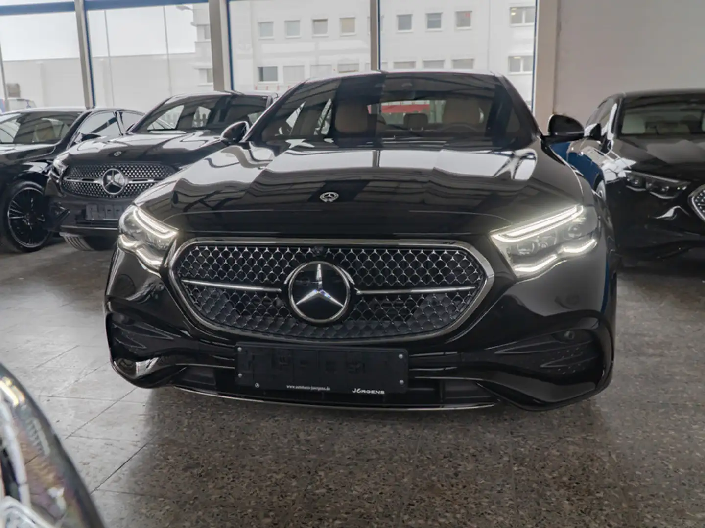 Mercedes-Benz E 200 AMG-Sport/Pano/Burm/HUD/Sitzklima/Distr/20 Zwart - 2