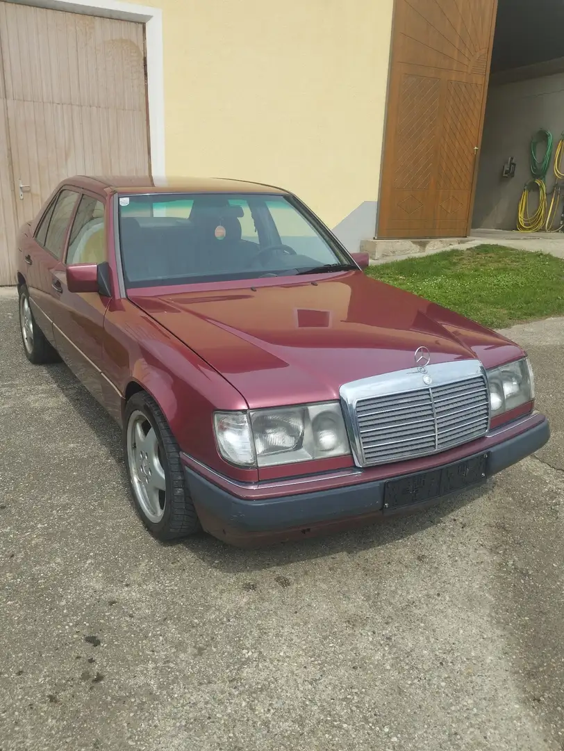 Mercedes-Benz E 300 D - 2