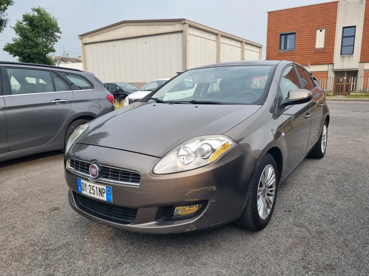 Fiat Bravo Bravo 1.4 16v Dynamic Gpl Gri - 2