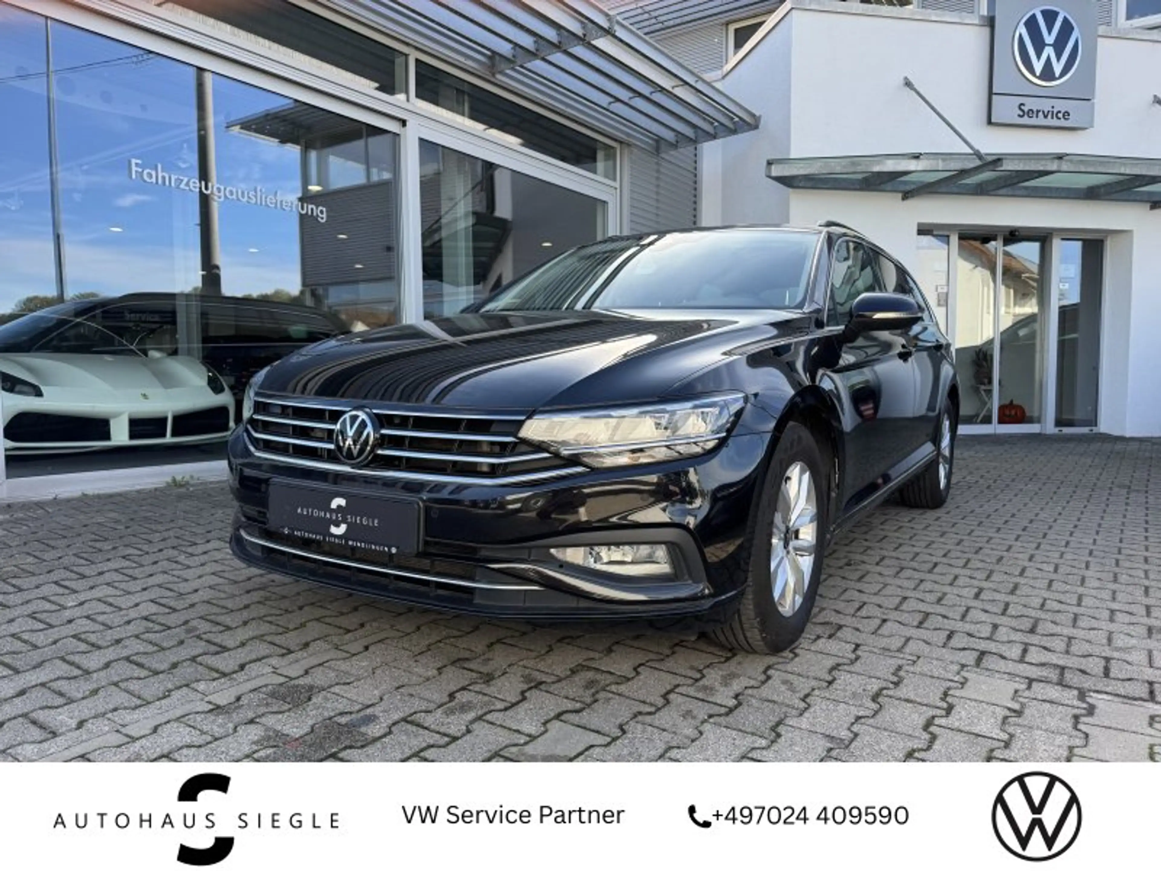 Volkswagen Passat Variant 2.0 TDI Business AHK Pano DSG Navi ACC LED Kamera