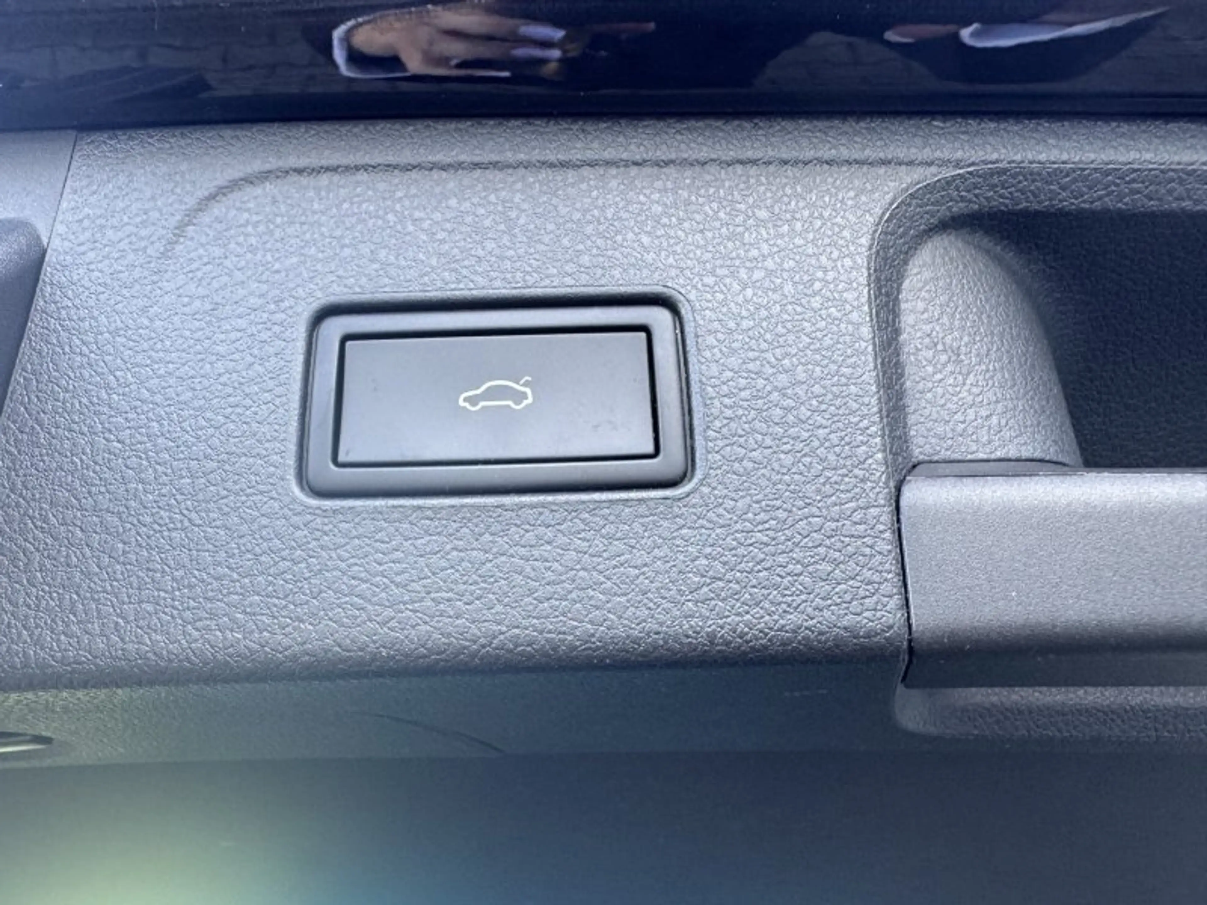 Volkswagen Passat Variant 2.0 TDI Business AHK Pano DSG Navi ACC LED Kamera — photo 12