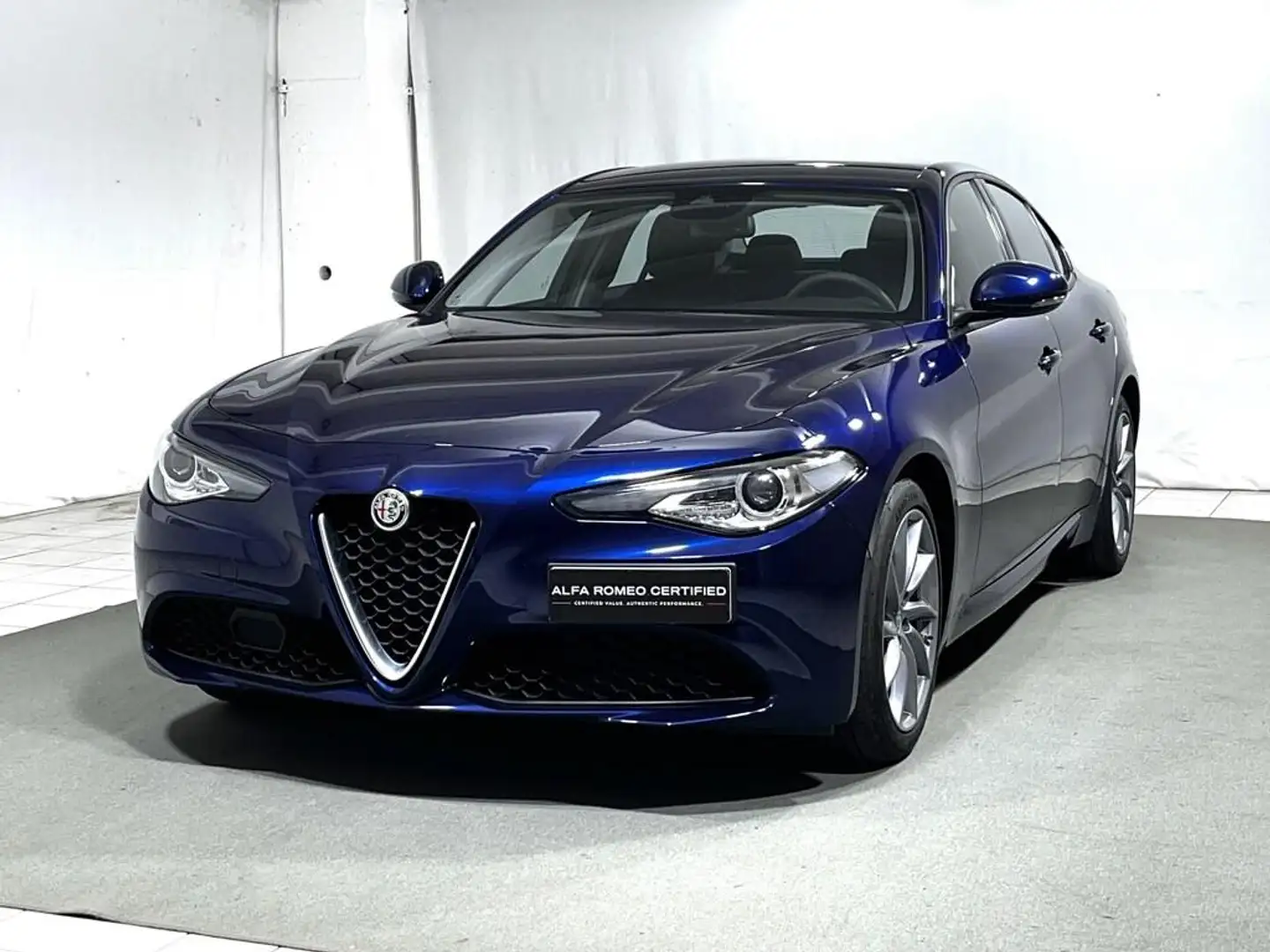 Alfa Romeo Giulia 2.0 t Business 200cv auto Alfa Romeo Giulia Blau - 1