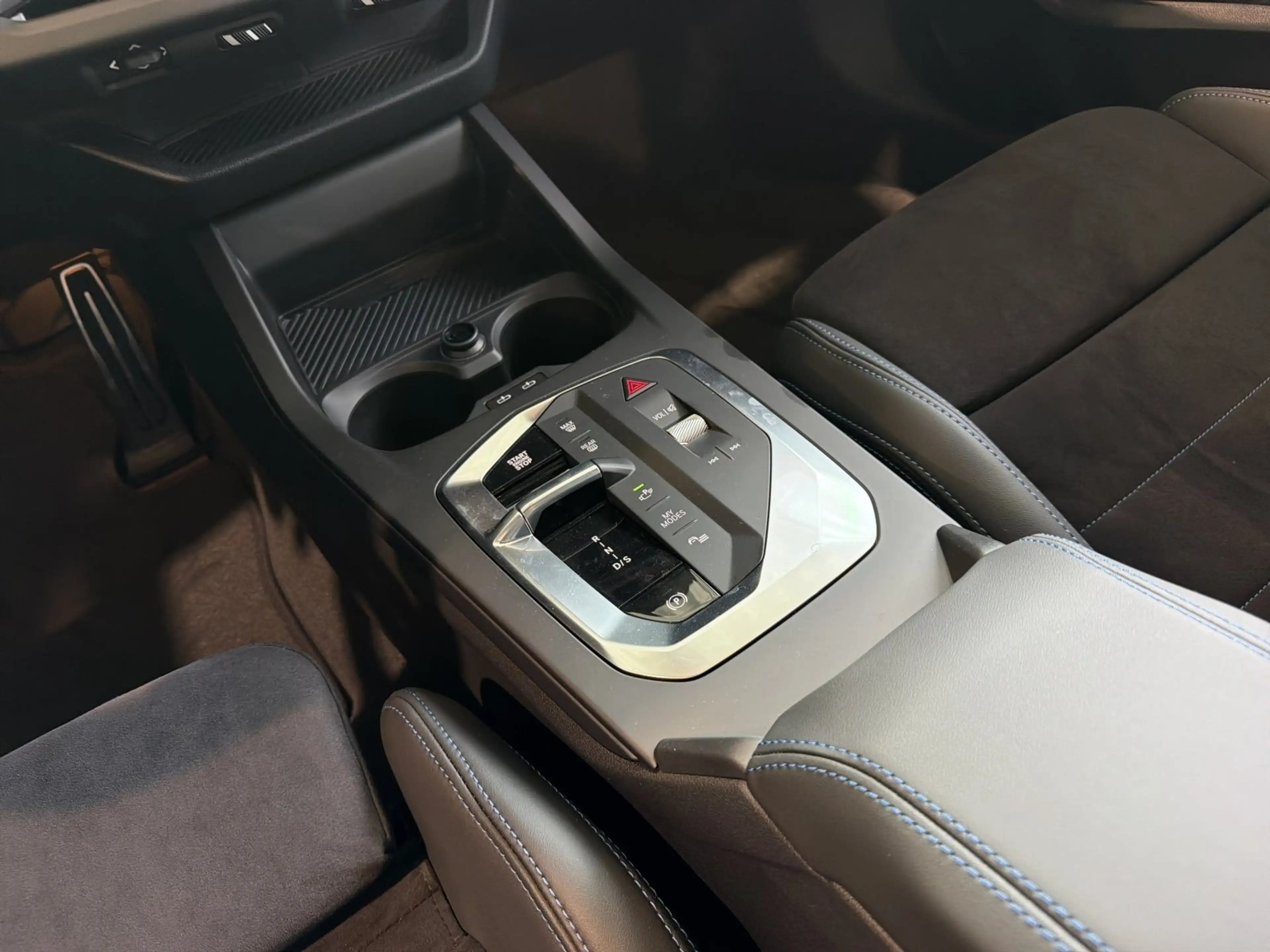 BMW 135 M135 xDrive AHK 360° HEAD-UP PANO RFK HIFI LED — photo 13