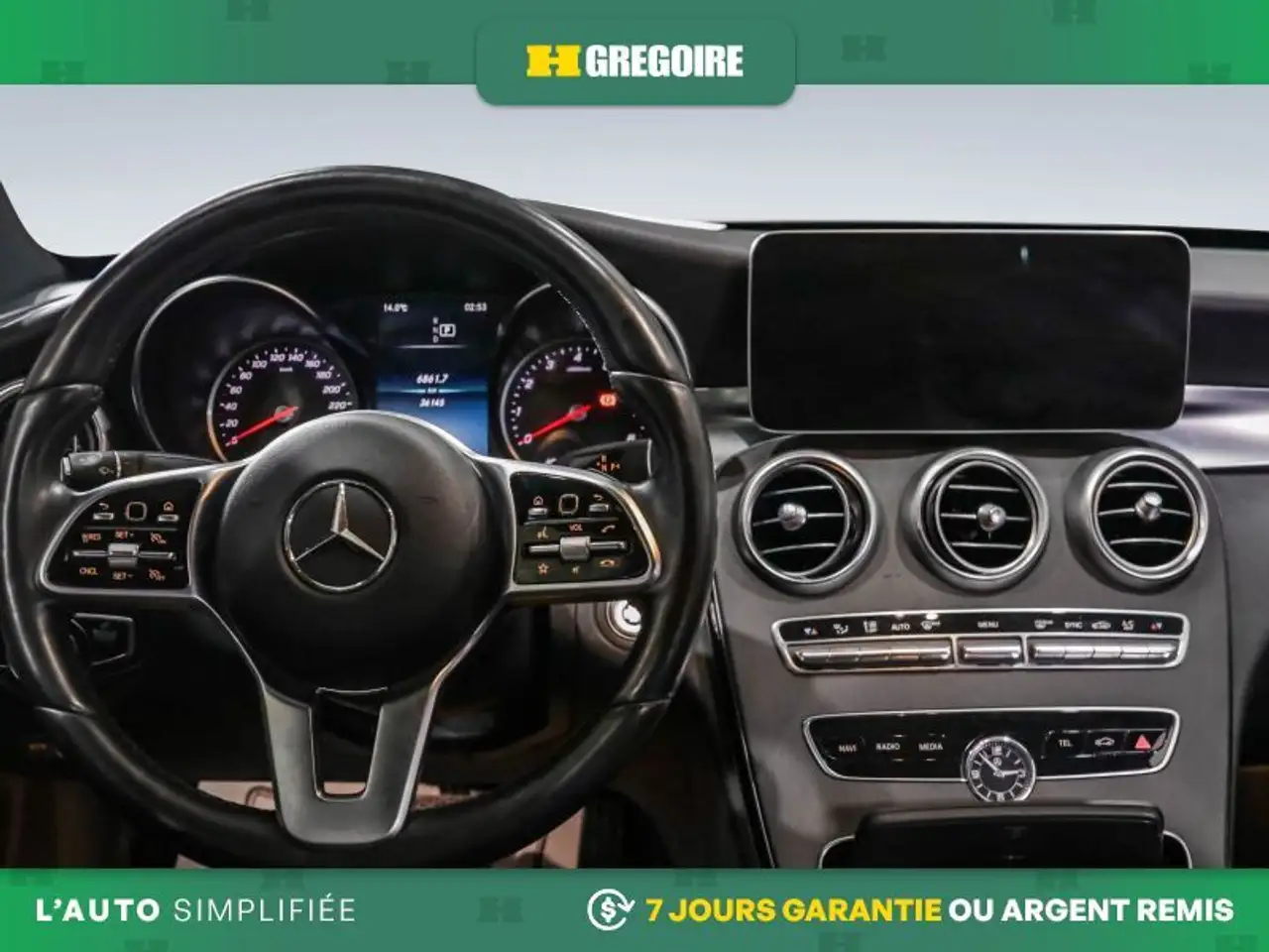 Mercedes-Benz C-Class снимка Mercedes-Benz C-Class