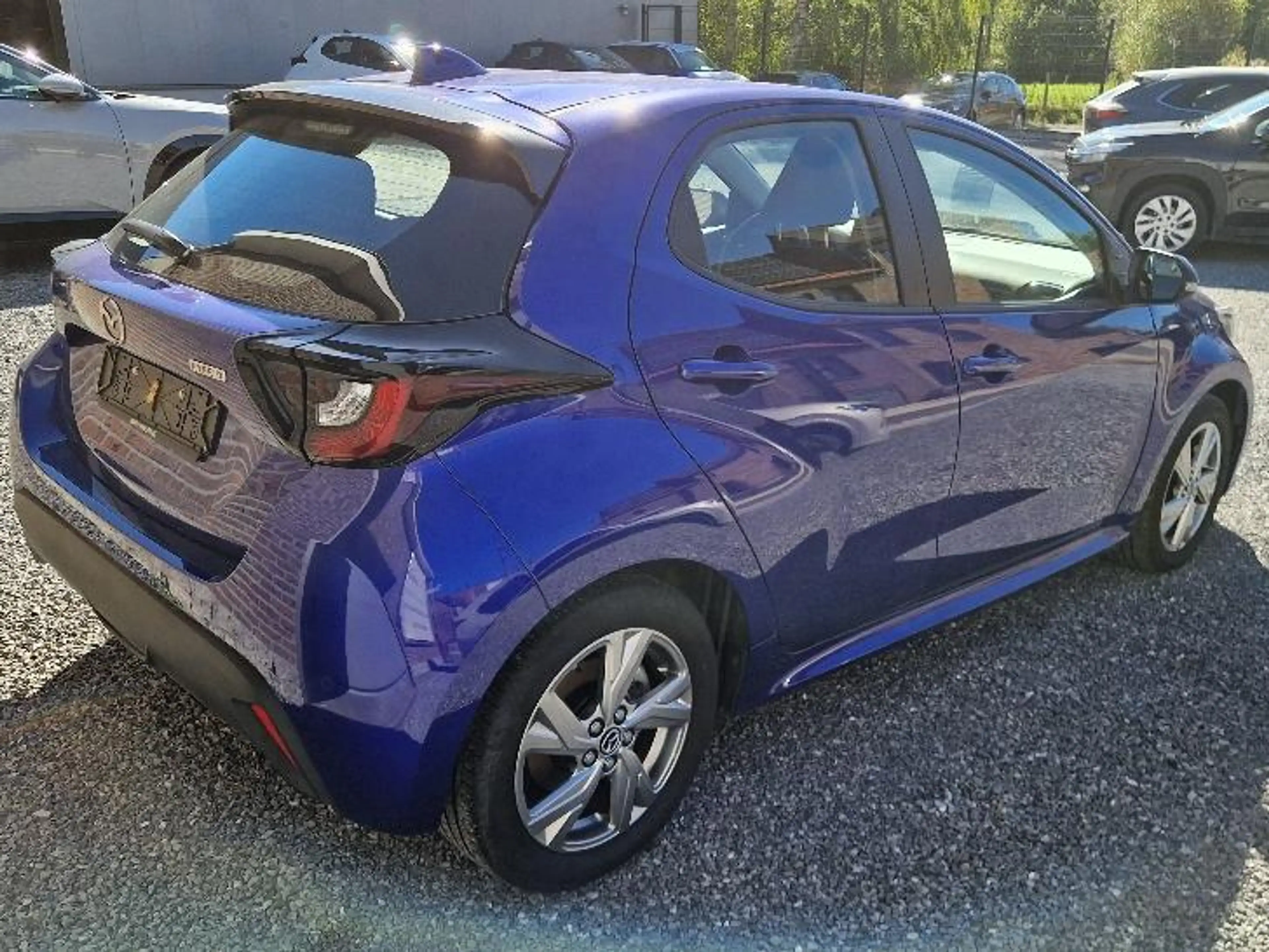 Mazda 2 2 Hybrid 1.5i CVT Exclusive-Line — photo 3