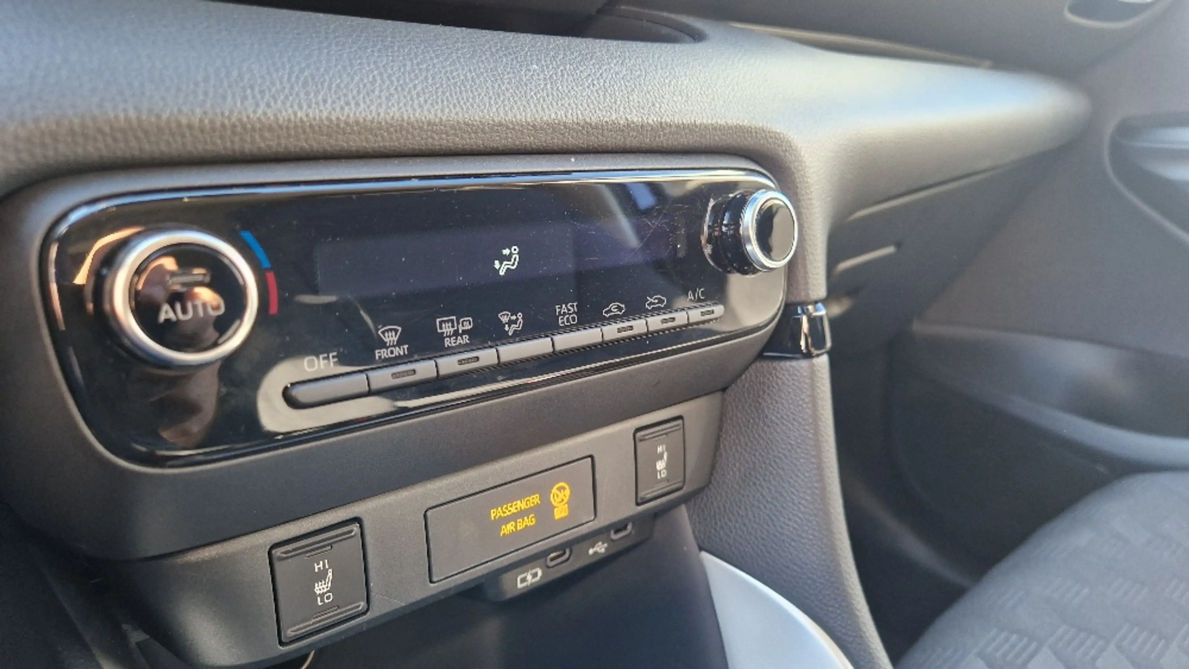 Mazda 2 2 Hybrid 1.5i CVT Exclusive-Line — photo 7