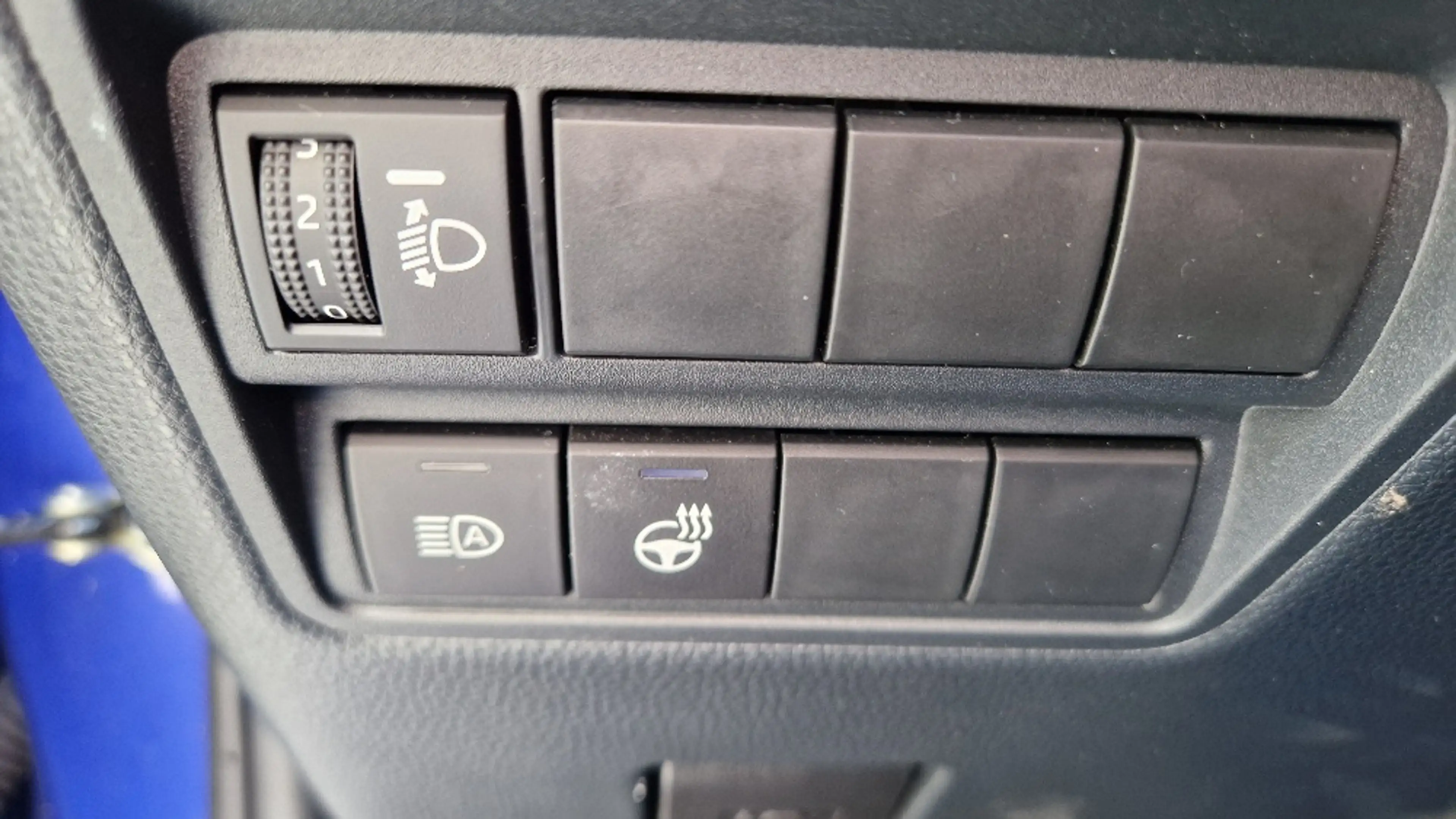 Mazda 2 2 Hybrid 1.5i CVT Exclusive-Line — photo 6