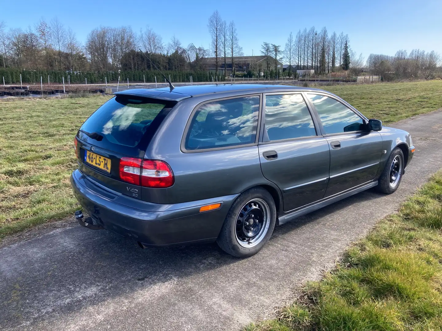 Volvo V40 V40 2.0 Europa Grijs - 2