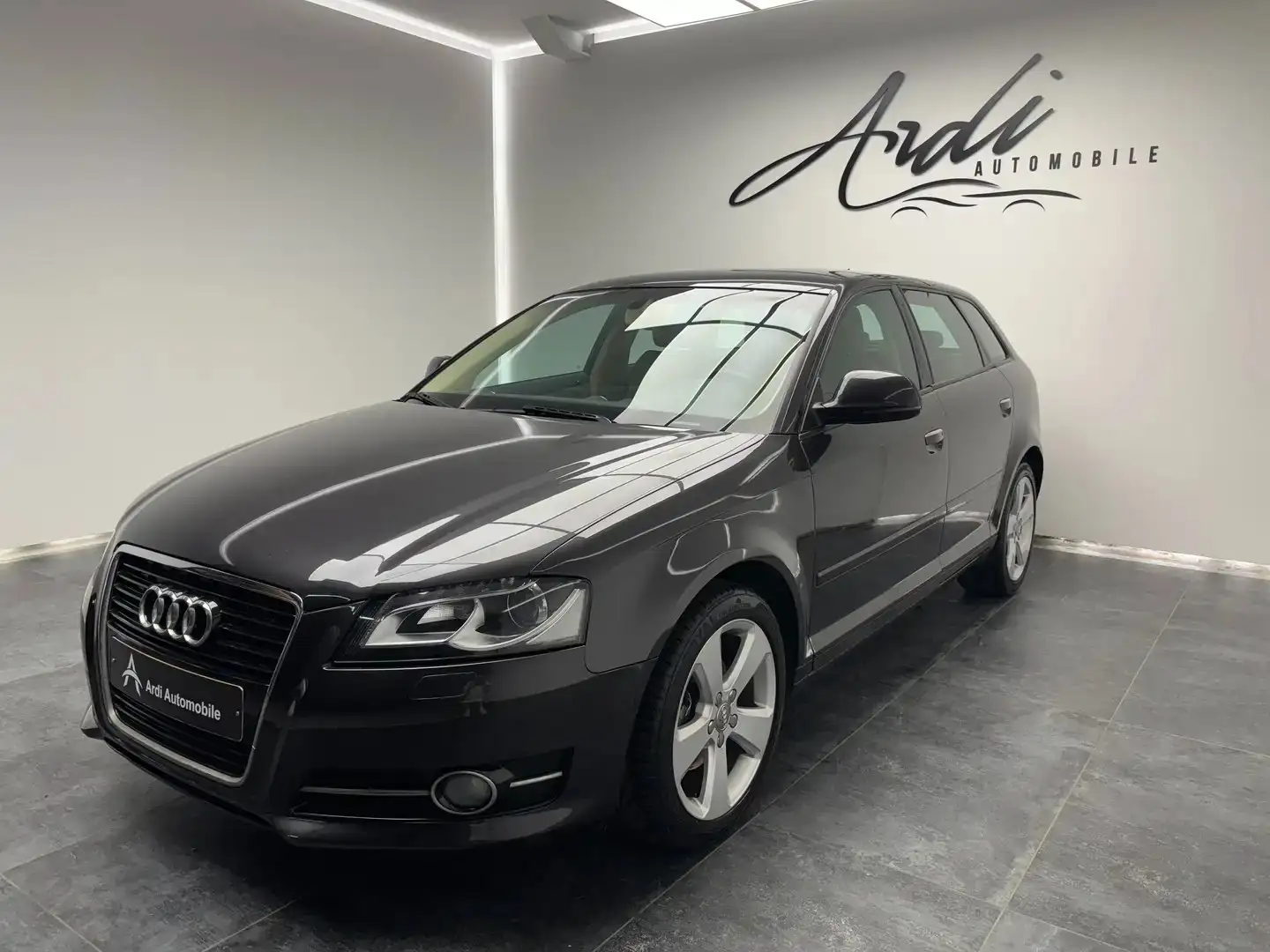 Audi A3 Sportback 2.0 TDi *XENON*CRUISE CONTROL*GARANTIE* Gris - 1