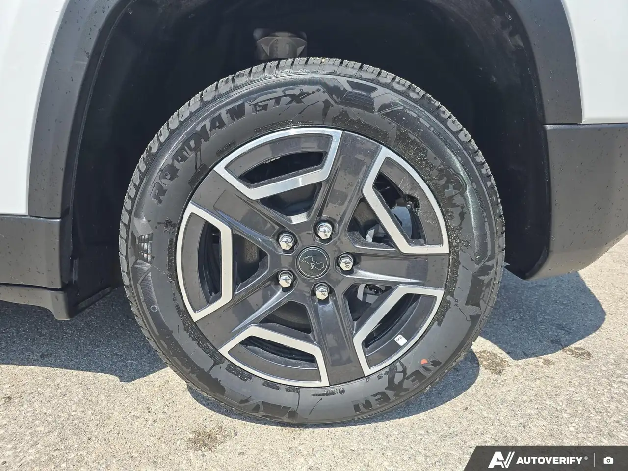 Jeep Cherokee снимка Jeep Cherokee