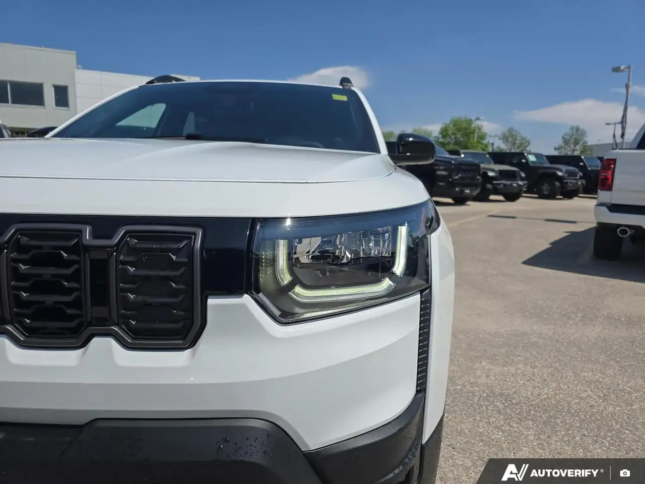 Jeep Cherokee снимка Jeep Cherokee