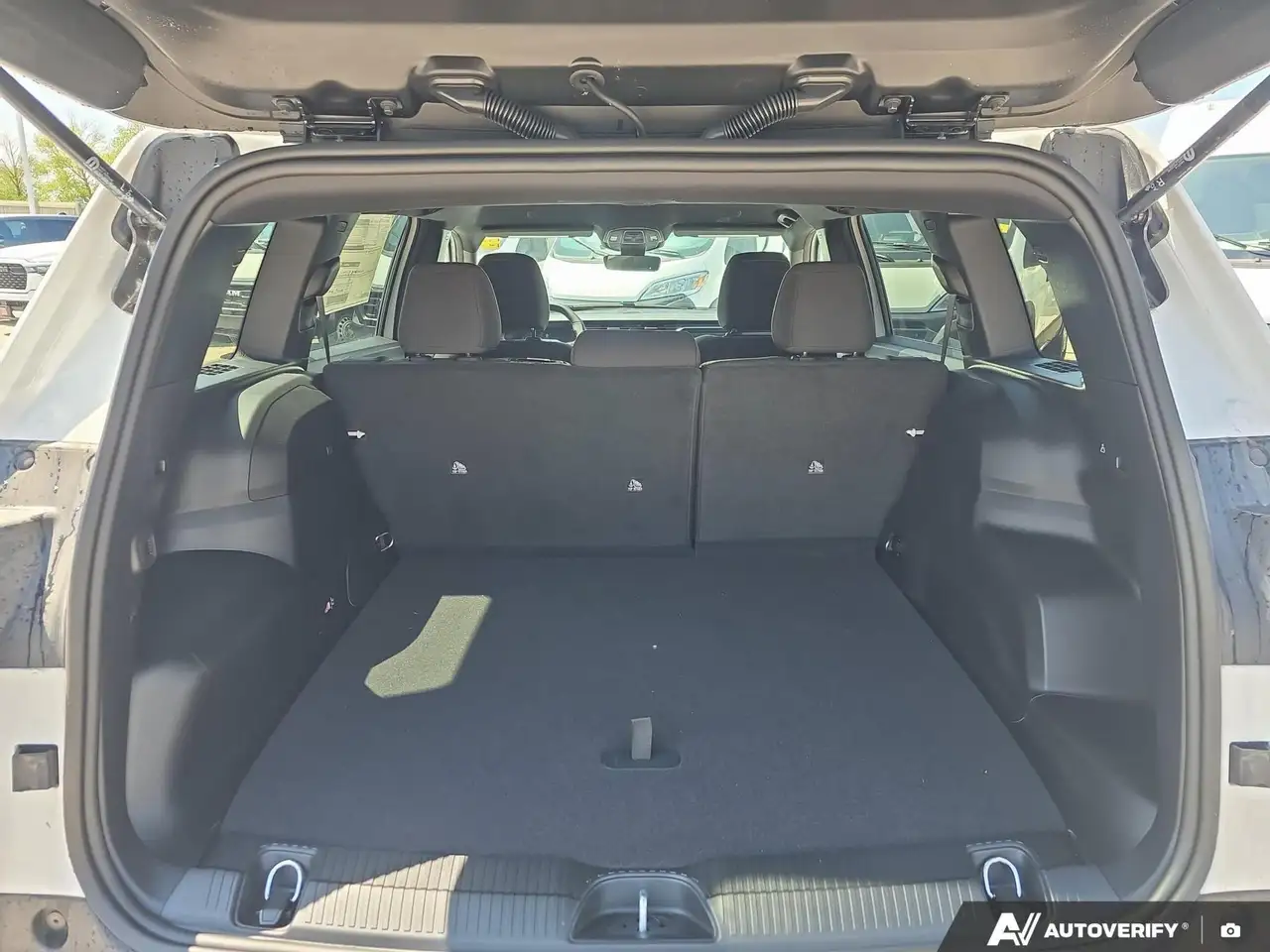 Jeep Cherokee снимка Jeep Cherokee