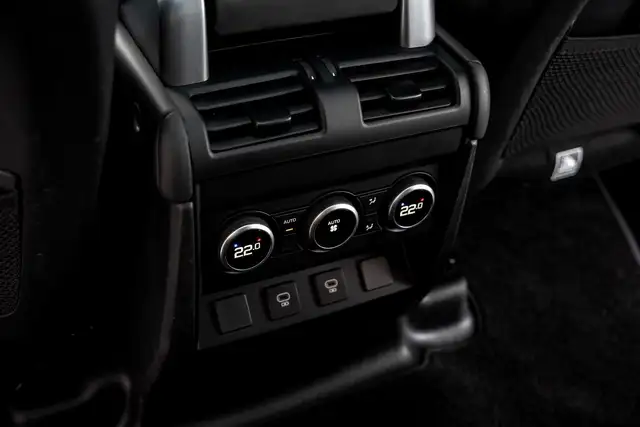 Land Rover Defender 110 P400 Defender 110 X-Dynamic HSE Ansicht 44