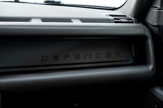 Land Rover Defender 110 P400 Defender 110 X-Dynamic HSE Ansicht 41