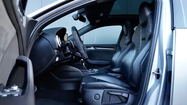 Audi RS3 view 15