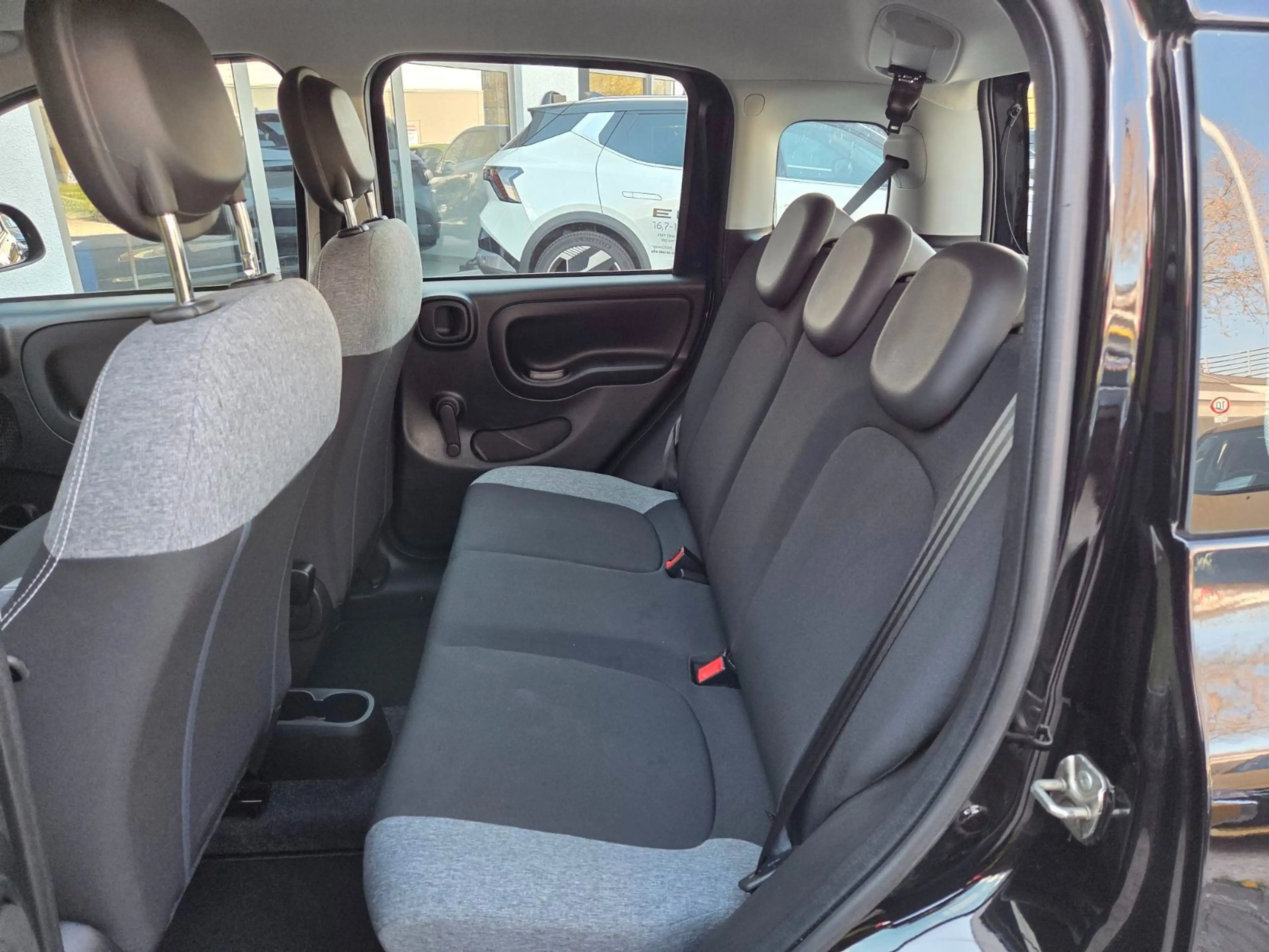 Fiat Panda Cross "City Plus" 1.0 GSE Hybrid (70PS) — photo 11