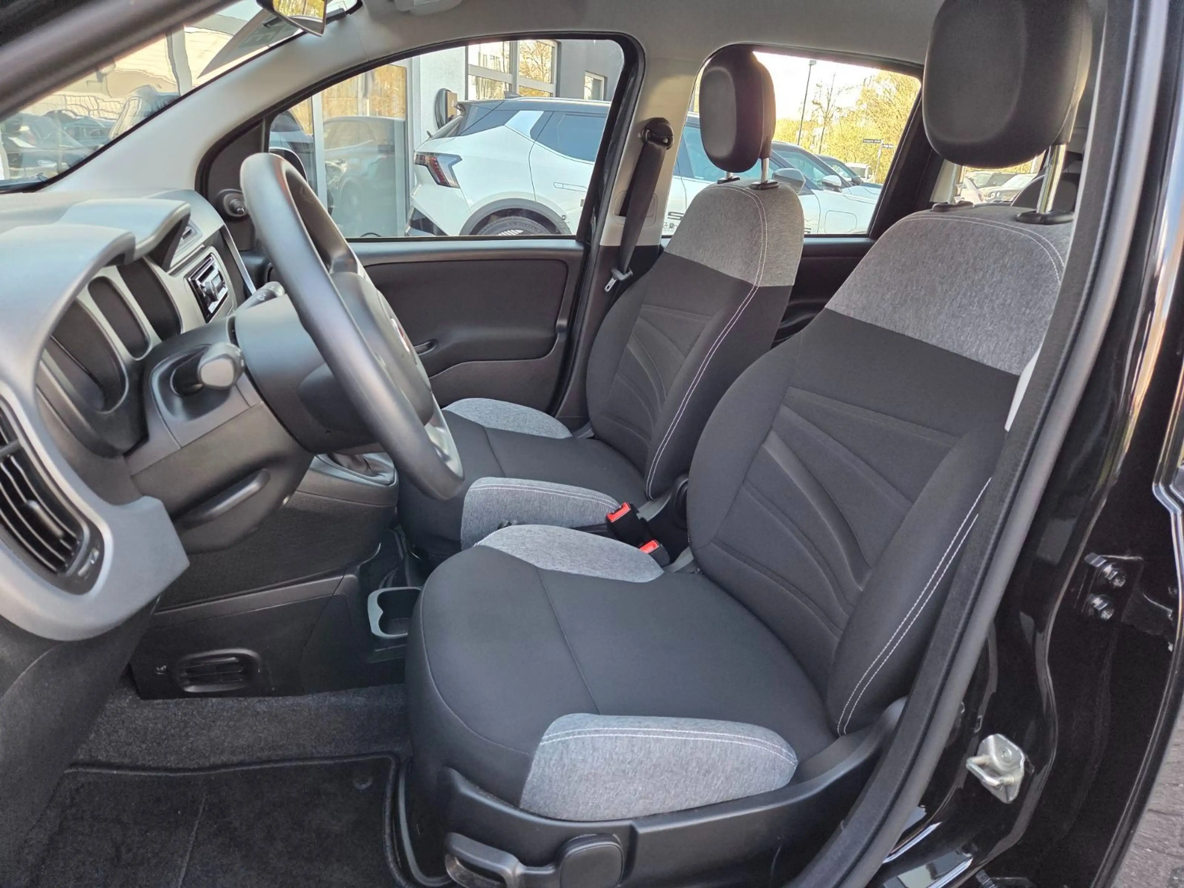 Fiat Panda Cross "City Plus" 1.0 GSE Hybrid (70PS) — photo 9