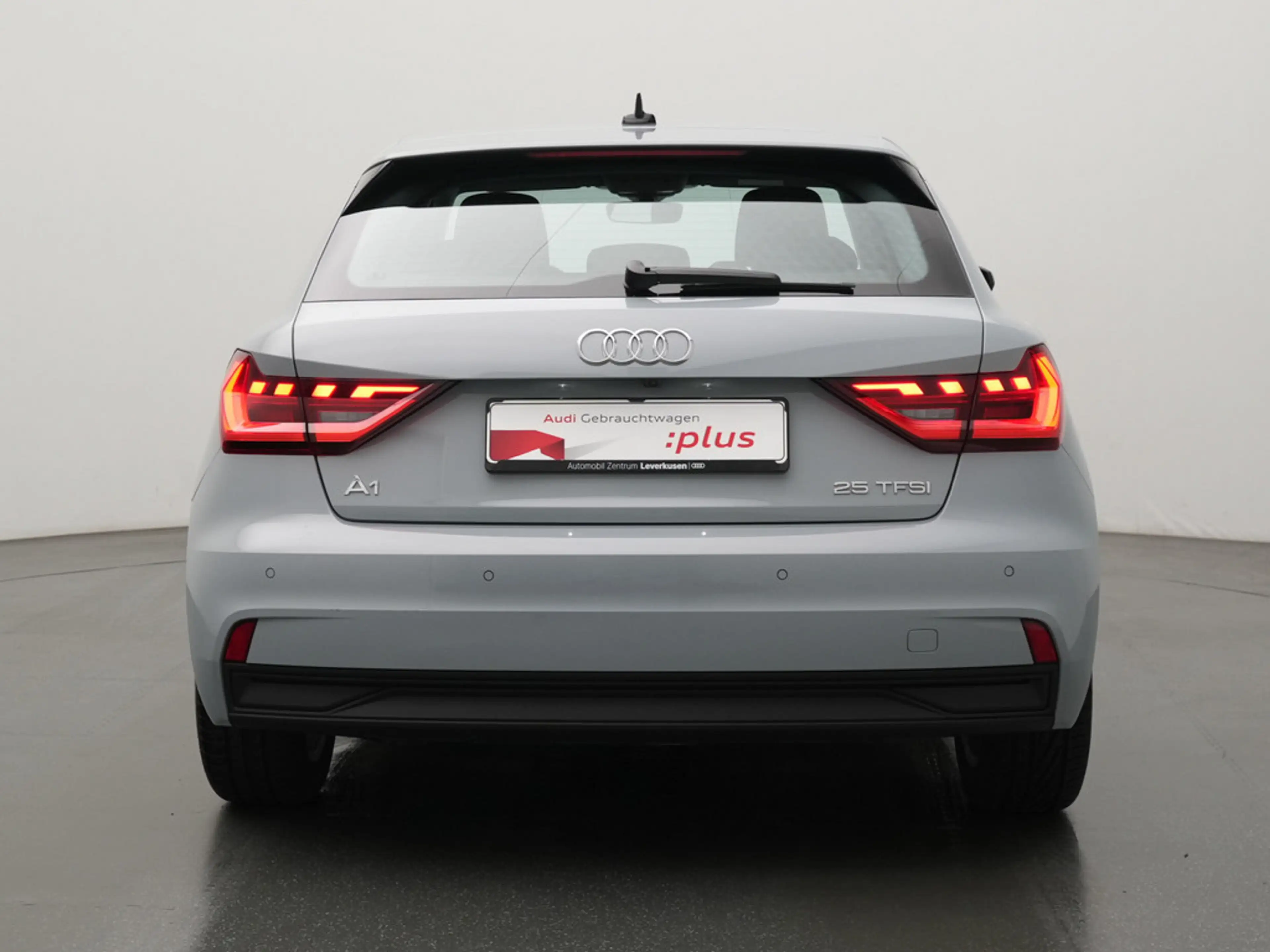 Audi A1 Sportback VIRT KAM SHZ KLIMA LED PDC — photo 4