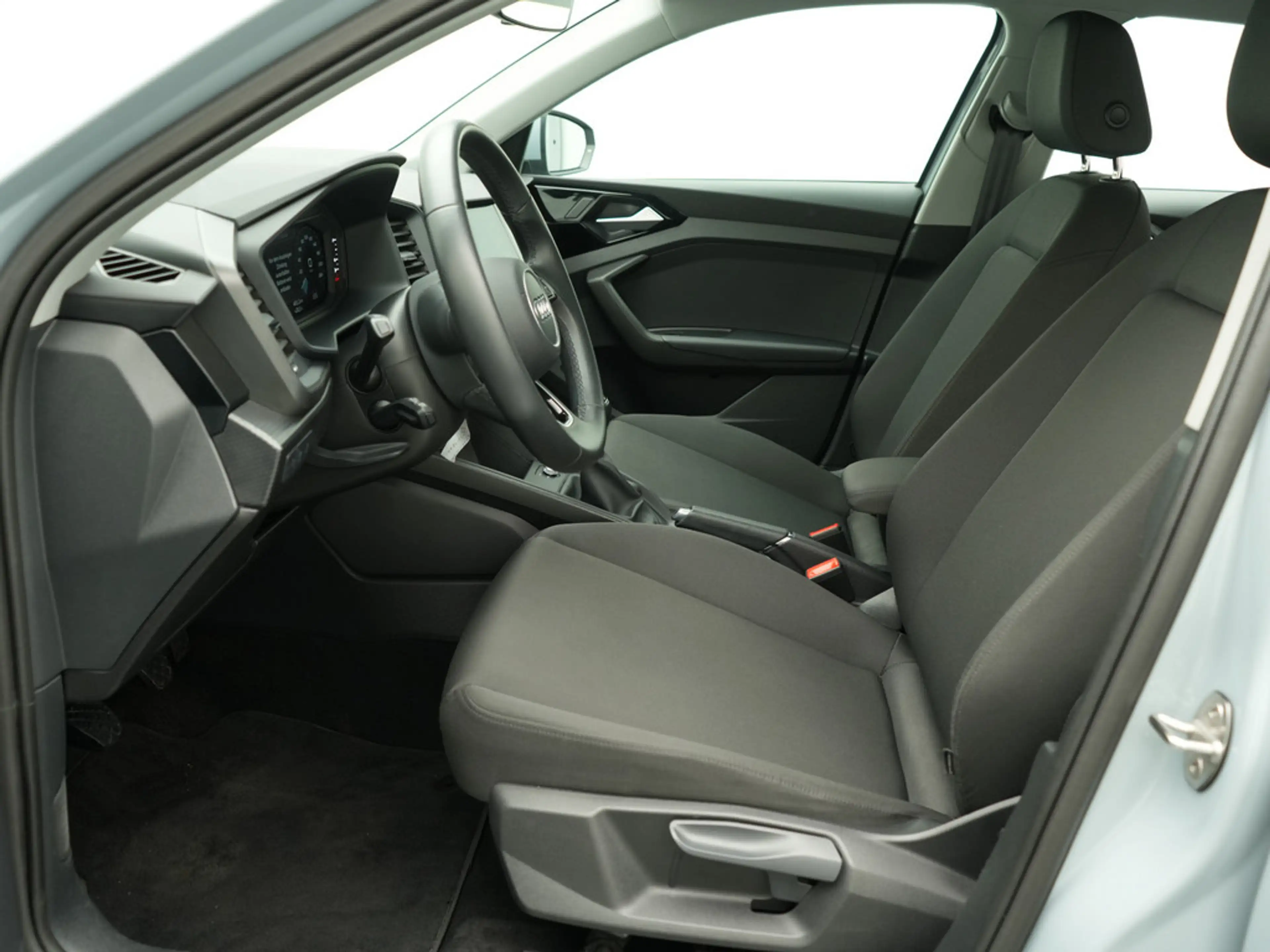Audi A1 Sportback VIRT KAM SHZ KLIMA LED PDC — photo 7