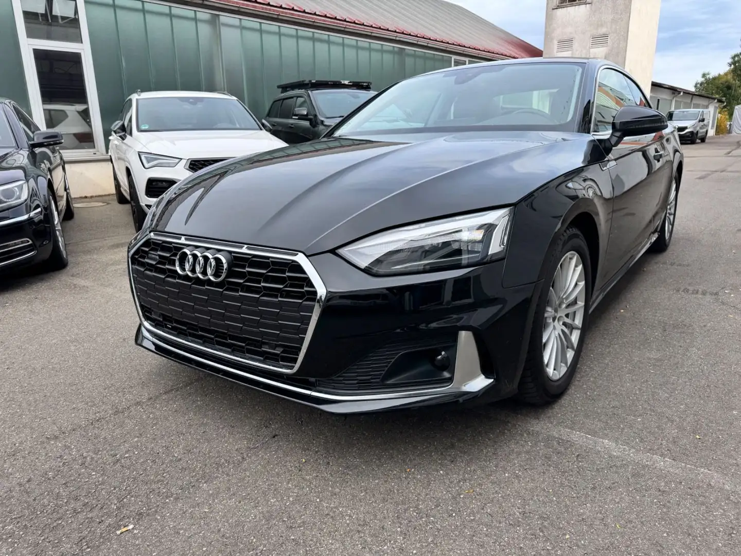 Audi A5 Coupe 40 TDI quattro advanced Schwarz - 1