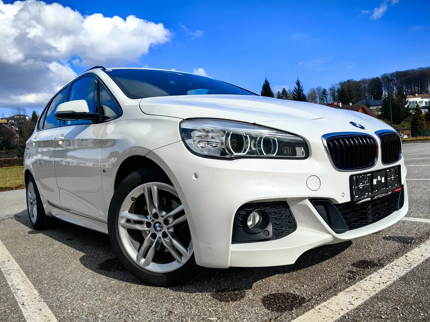 BMW 218 218i Active Tourer M Sport Aut. Weiß - 2