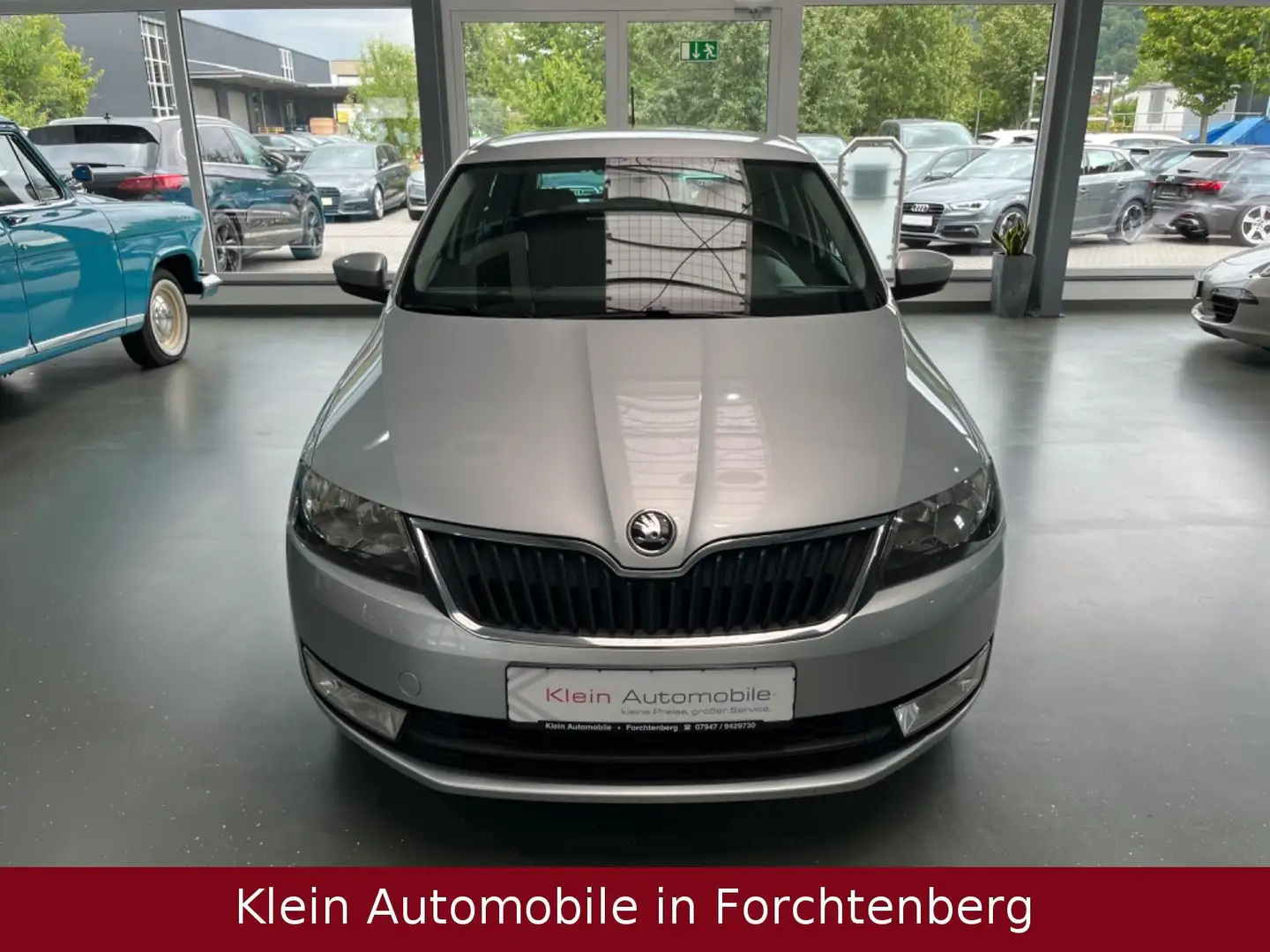 Skoda Rapid/Spaceback Spaceback Drive Klimatronic PDC SHZ LM 2HD Silber - 2