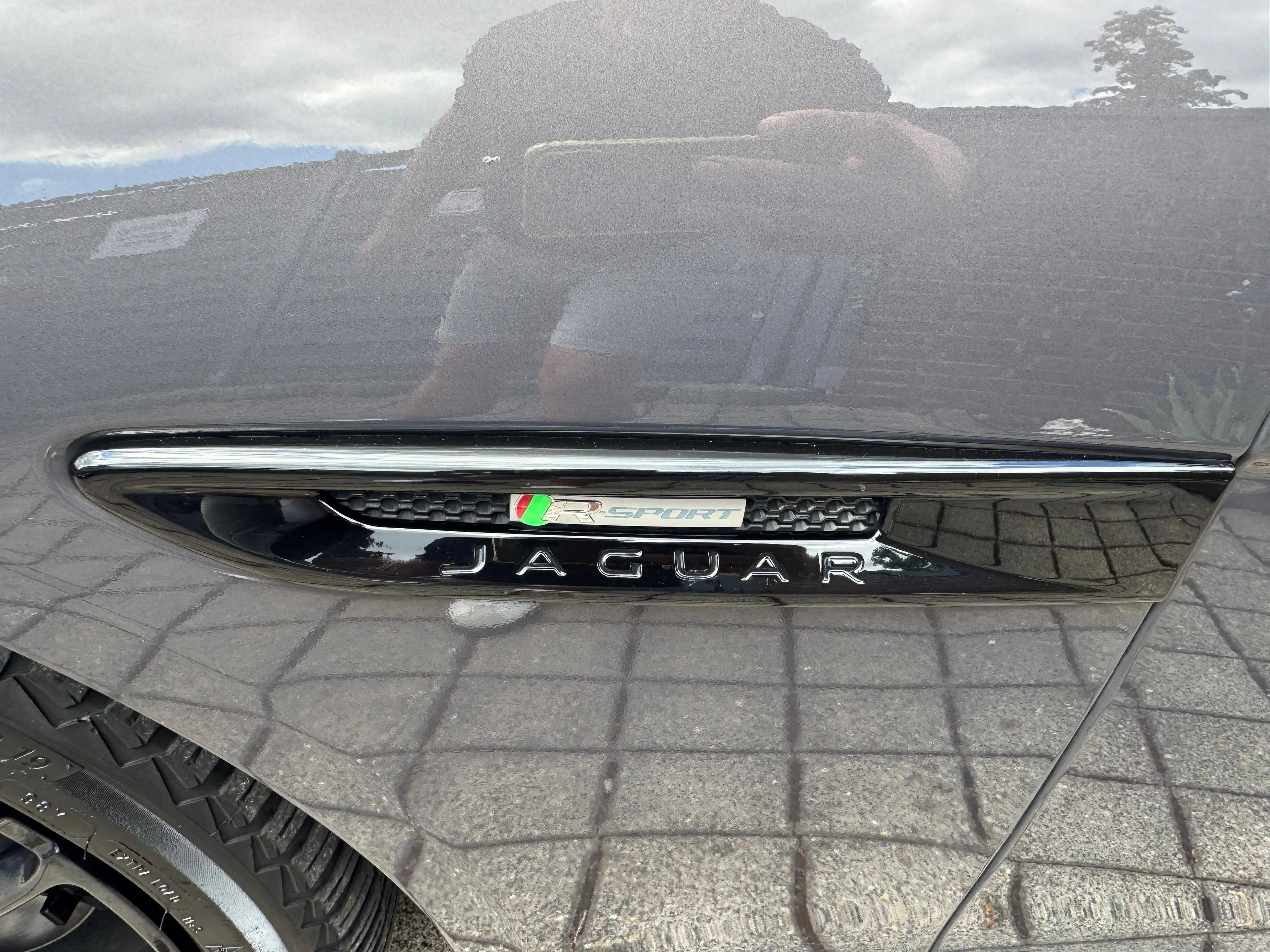 Jaguar XF R-Sport Allrad — photo 8